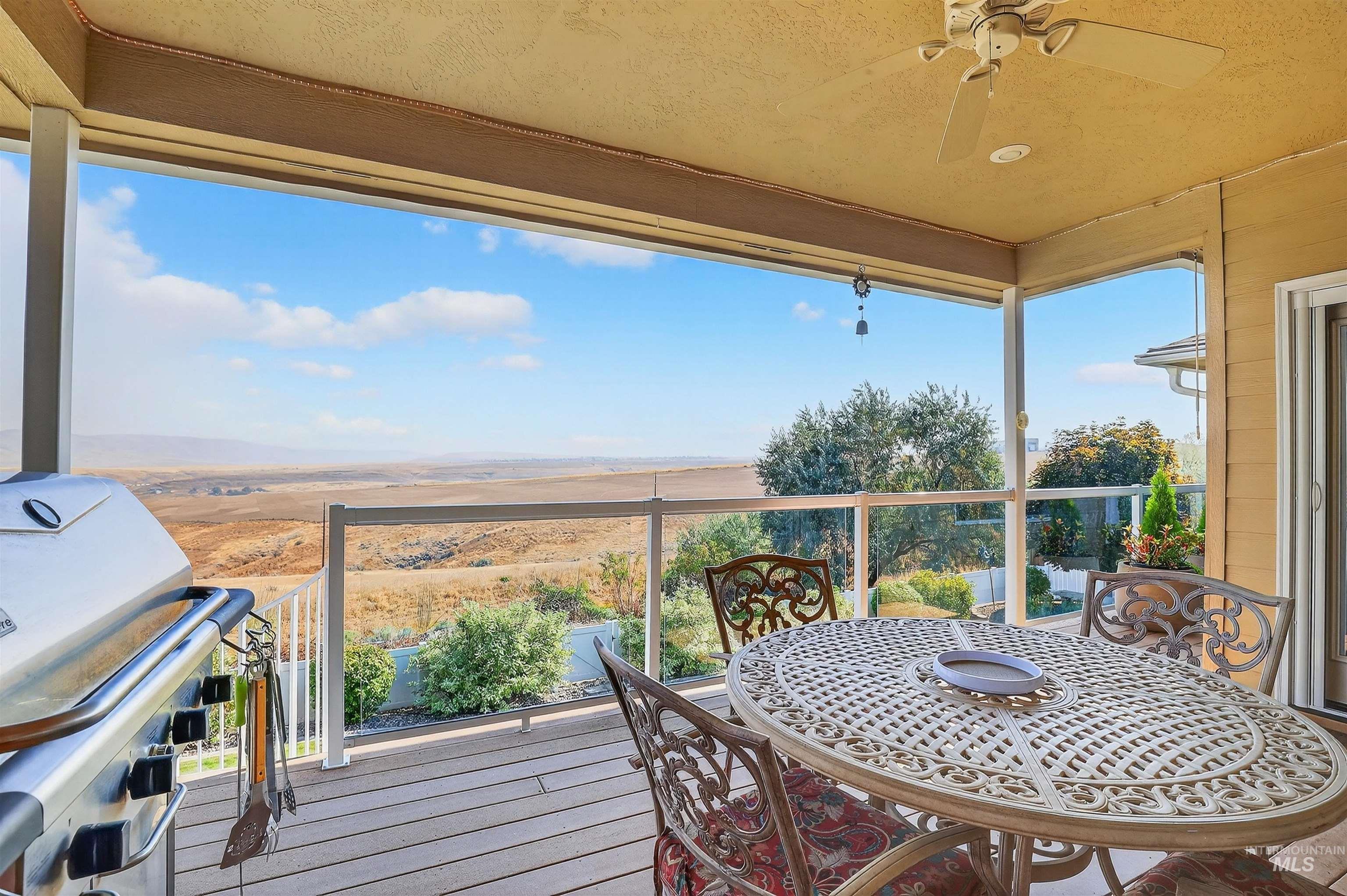 929 Cypress Street, Lewiston, Idaho 83501, 5 Bedrooms, 3 Bathrooms, Residential For Sale, Price $749,900, 98961077