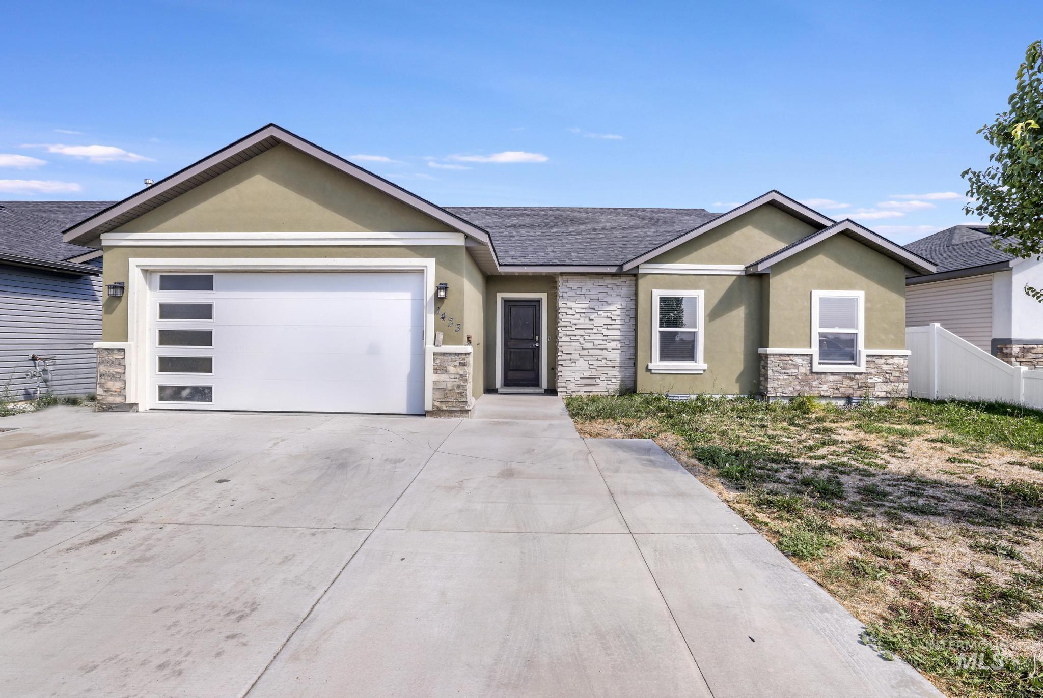 1433 Kenyon Road, Twin Falls, Idaho 83301, 3 Bedrooms, 2 Bathrooms, Residential For Sale, Price $345,000, 98961078