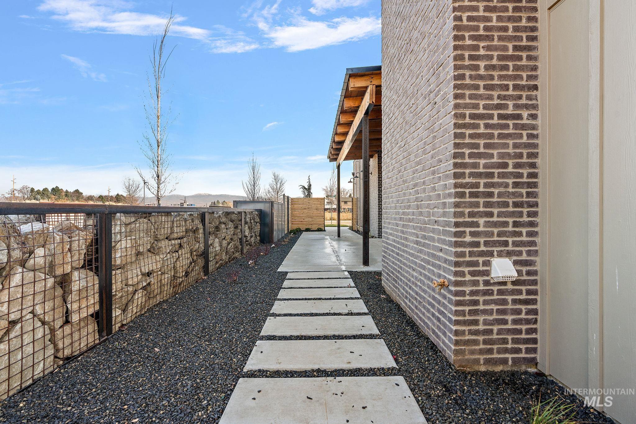 97 S Steel Farm Ave, Eagle, Idaho 83616, 3 Bedrooms, 2.5 Bathrooms, Residential For Sale, Price $1,085,000, 98961086