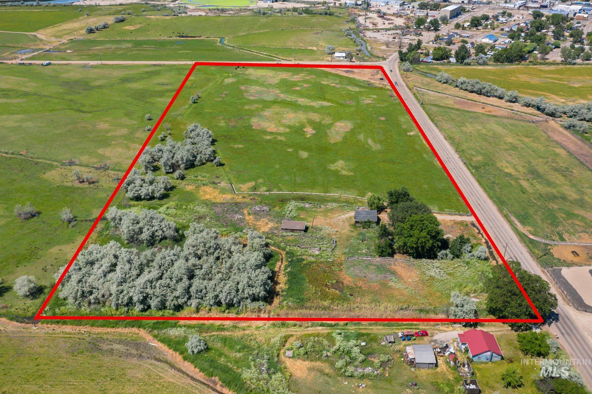 Overview of the C-2 commercial landscape featuring property parcel outlined
