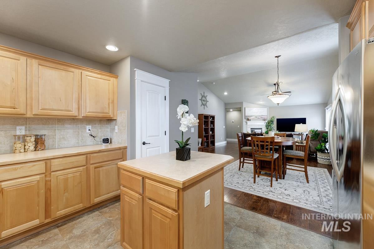 11451 W Tempe, Star, Idaho 83669, 3 Bedrooms, 2 Bathrooms, Residential For Sale, Price $395,000, 98961106