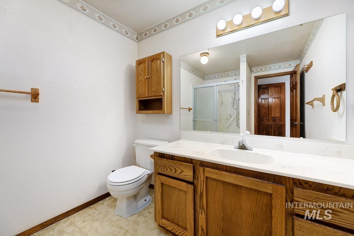 1995 E 8th N, Mountain Home, Idaho 83647, 2 Bedrooms, 2 Bathrooms, Residential For Sale, Price $240,000, 98961107
