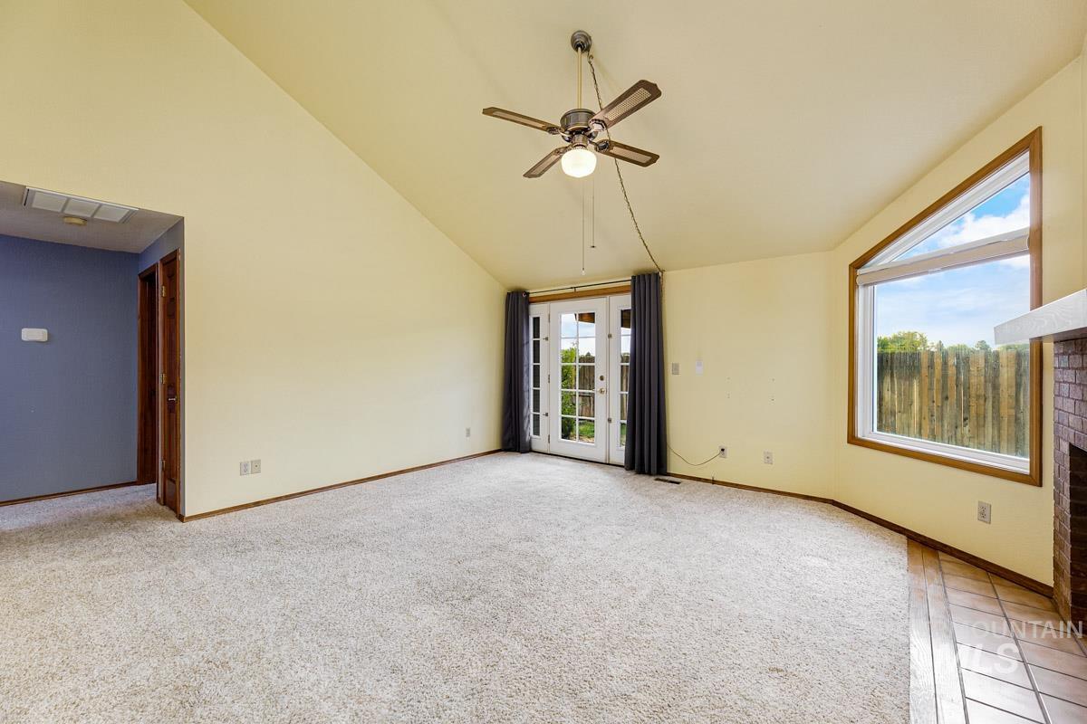 1995 E 8th N, Mountain Home, Idaho 83647, 2 Bedrooms, 2 Bathrooms, Residential For Sale, Price $240,000, 98961107