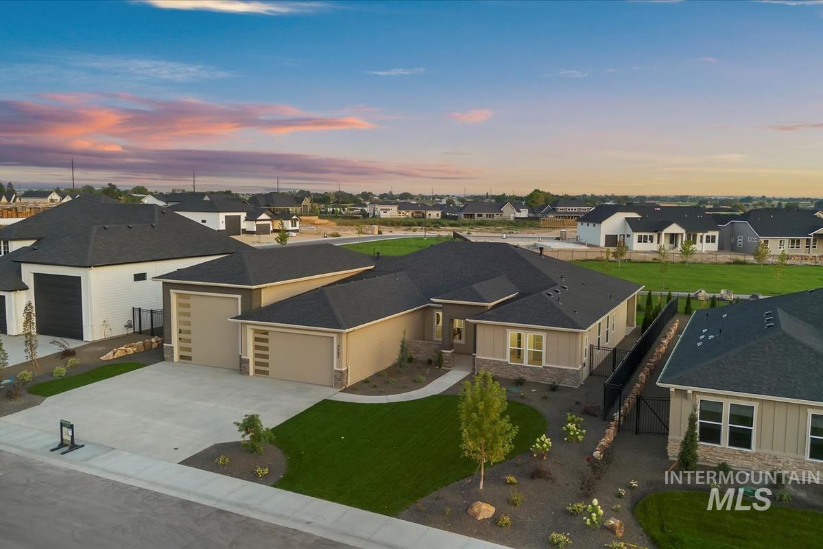 7131 E Chicken Hawk Loop, Nampa, Idaho 83686, 3 Bedrooms, 3.5 Bathrooms, Residential For Sale, Price $999,900, 98961108