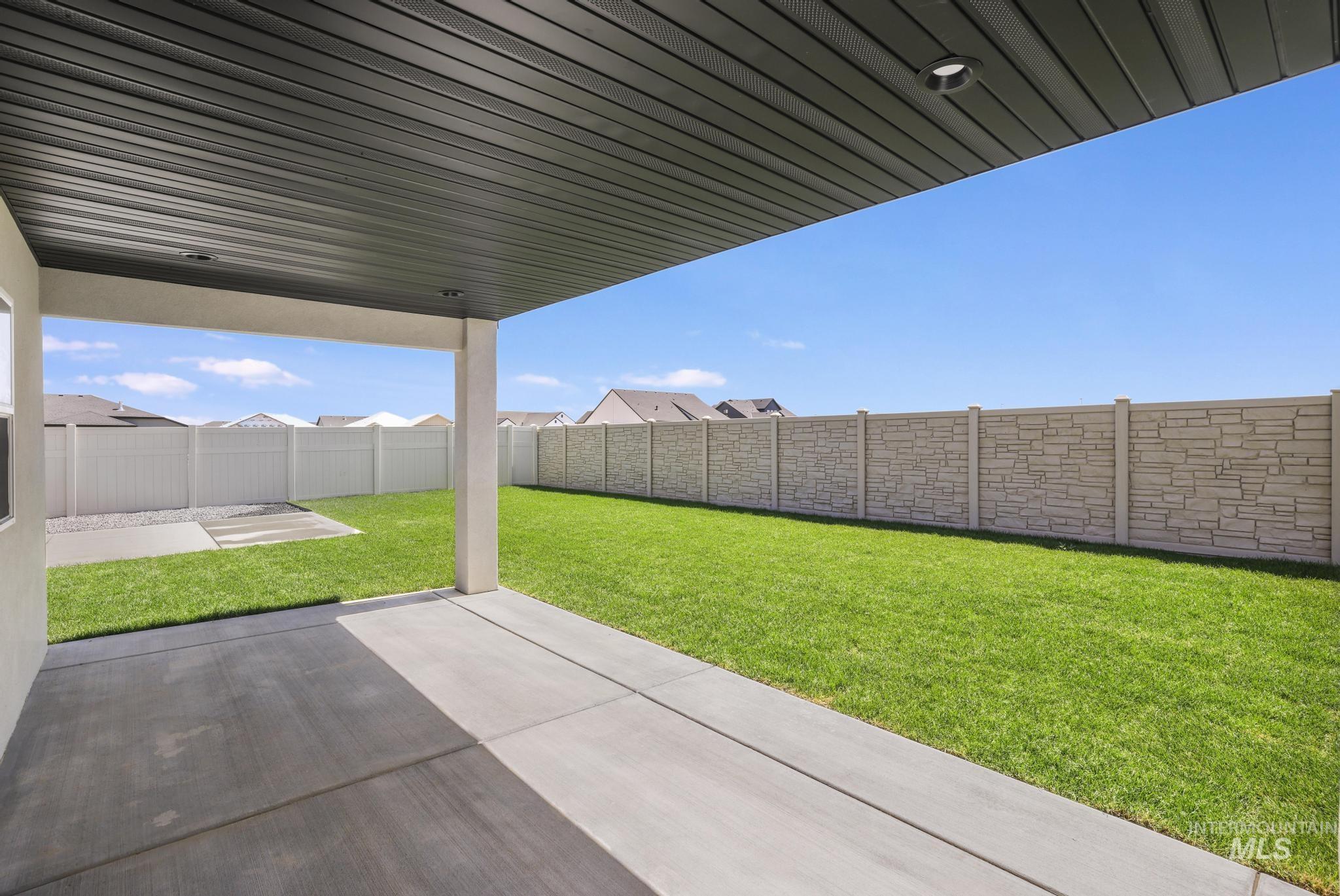 2233 Kooskia Loop, Twin Falls, Idaho 83301-5994, 4 Bedrooms, 3 Bathrooms, Residential For Sale, Price $595,000, 98961110
