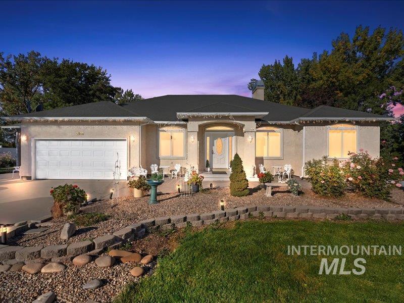 2109 S Happy Valley, Nampa, Idaho 83686, 4 Bedrooms, 3.5 Bathrooms, Residential For Sale, Price $650,000, 98961113