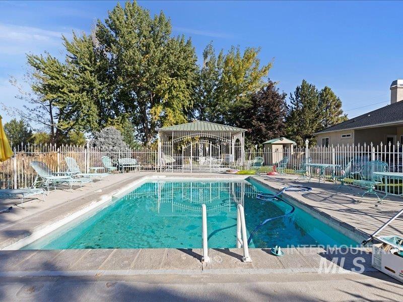 2109 S Happy Valley, Nampa, Idaho 83686, 4 Bedrooms, 3.5 Bathrooms, Residential For Sale, Price $650,000, 98961113