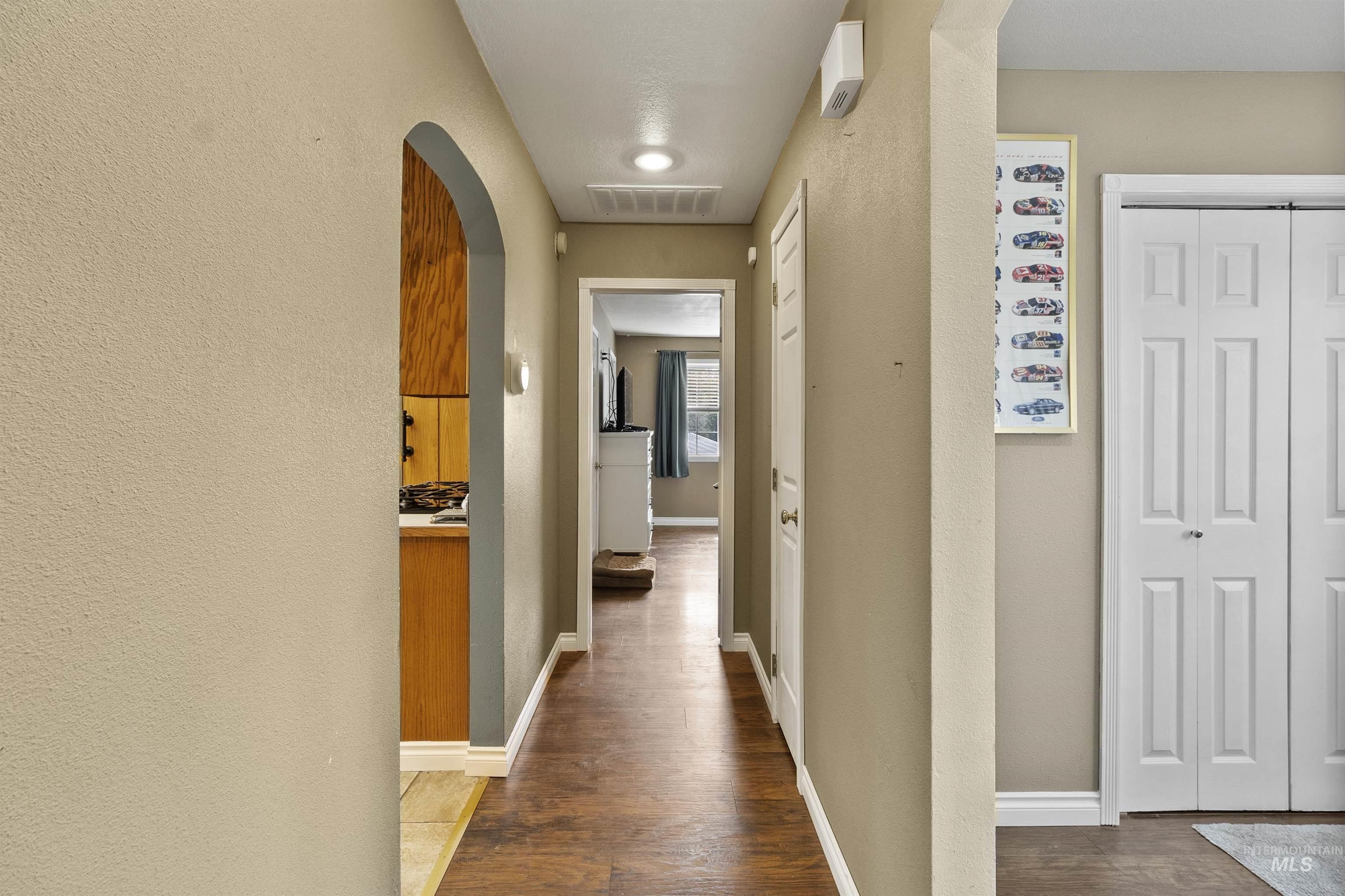 337 Silcott St., Lewiston, Idaho 83501, 3 Bedrooms, 2 Bathrooms, Residential For Sale, Price $429,900, 98961117