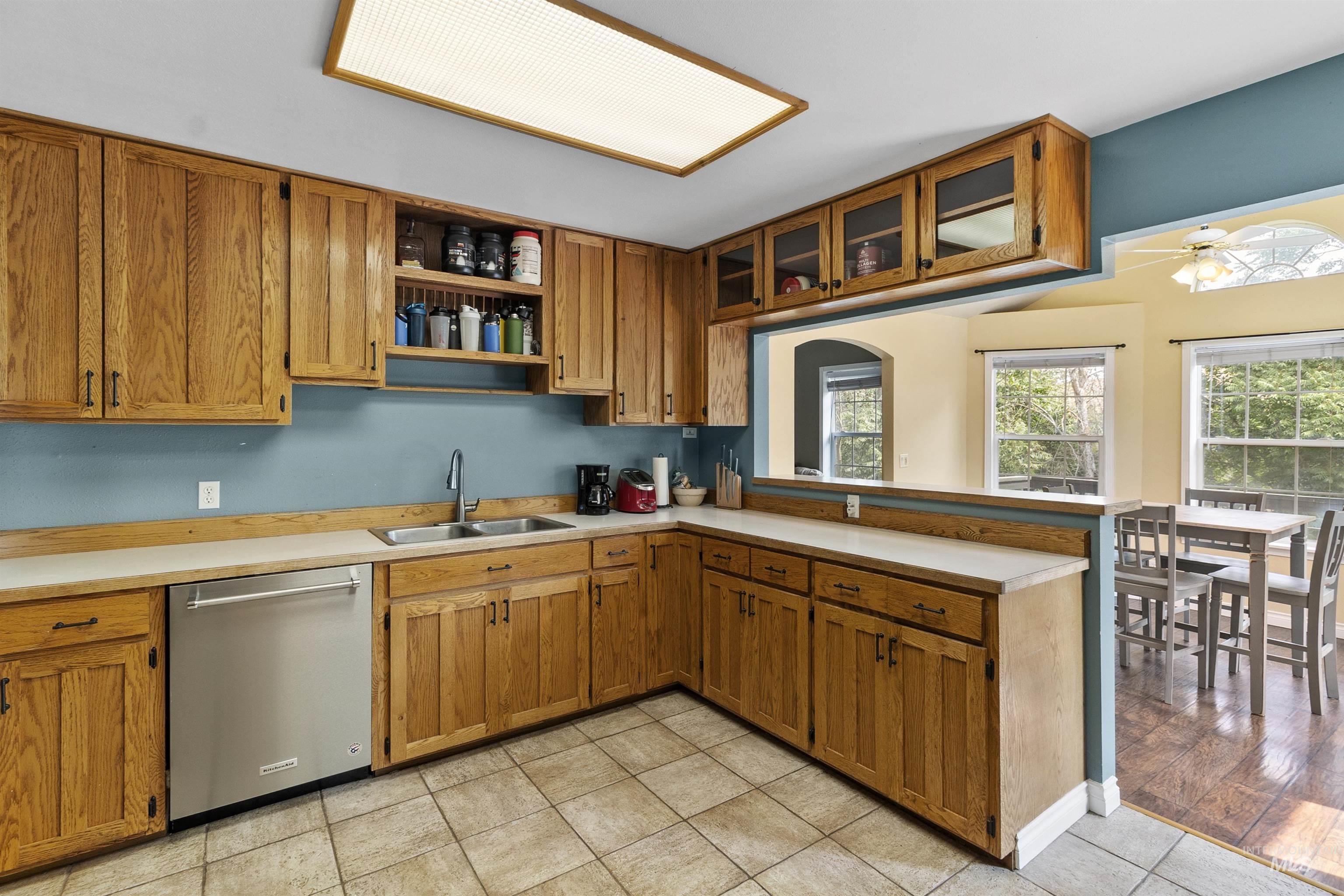 337 Silcott St., Lewiston, Idaho 83501, 3 Bedrooms, 2 Bathrooms, Residential For Sale, Price $429,900, 98961117