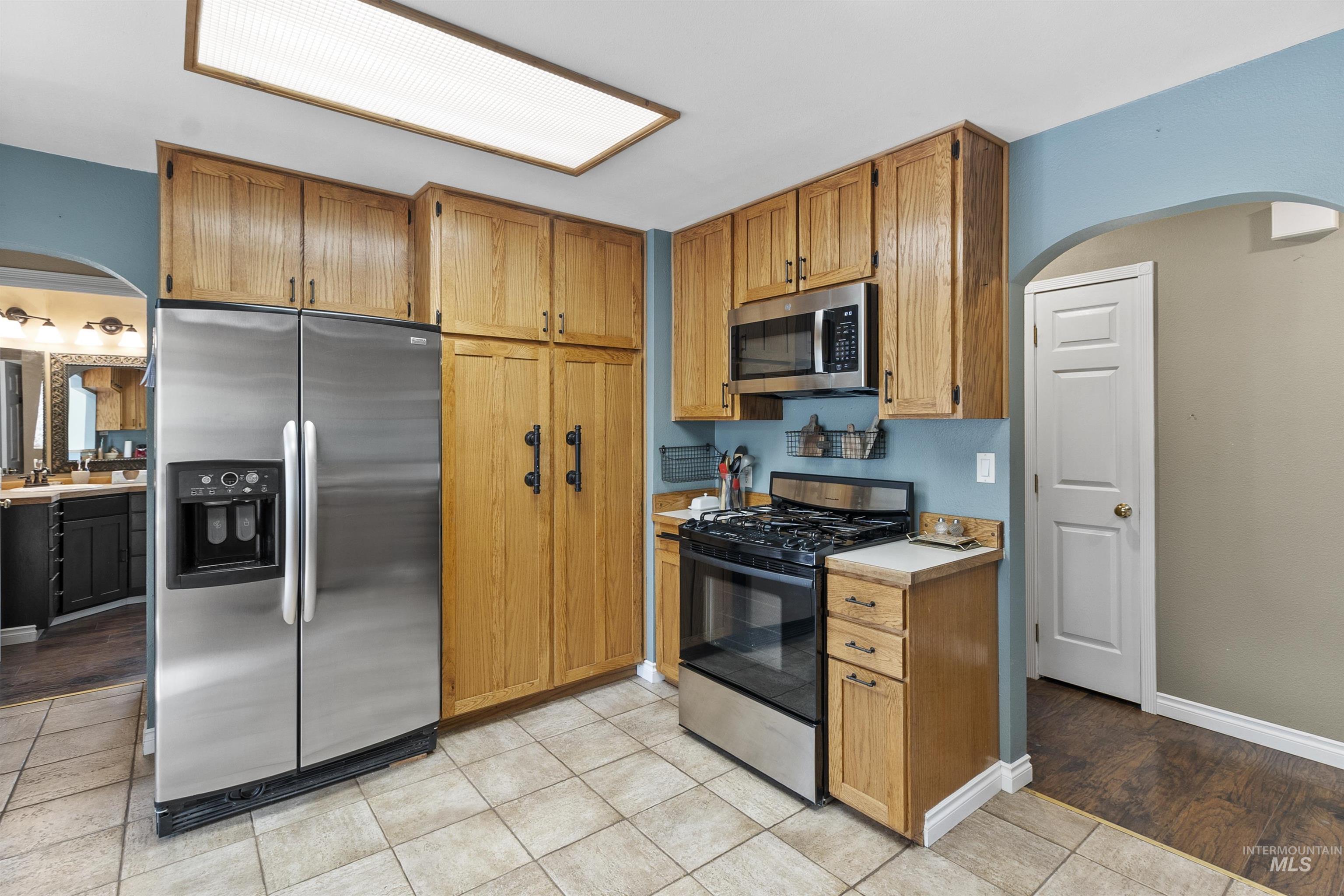 337 Silcott St., Lewiston, Idaho 83501, 3 Bedrooms, 2 Bathrooms, Residential For Sale, Price $429,900, 98961117