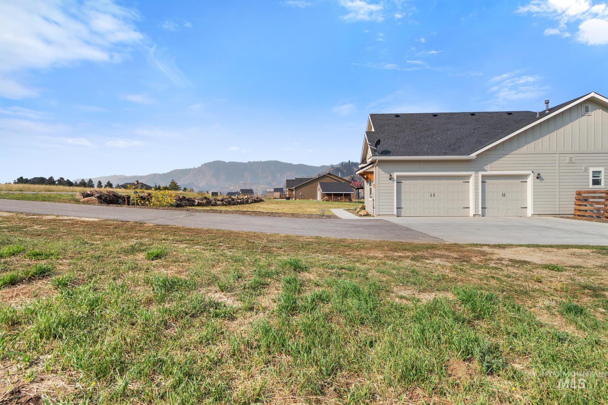 9 Mount Heinen Drive, Boise, Idaho 83716, 3 Bedrooms, 2.5 Bathrooms, Residential For Sale, Price $989,000, 98961131