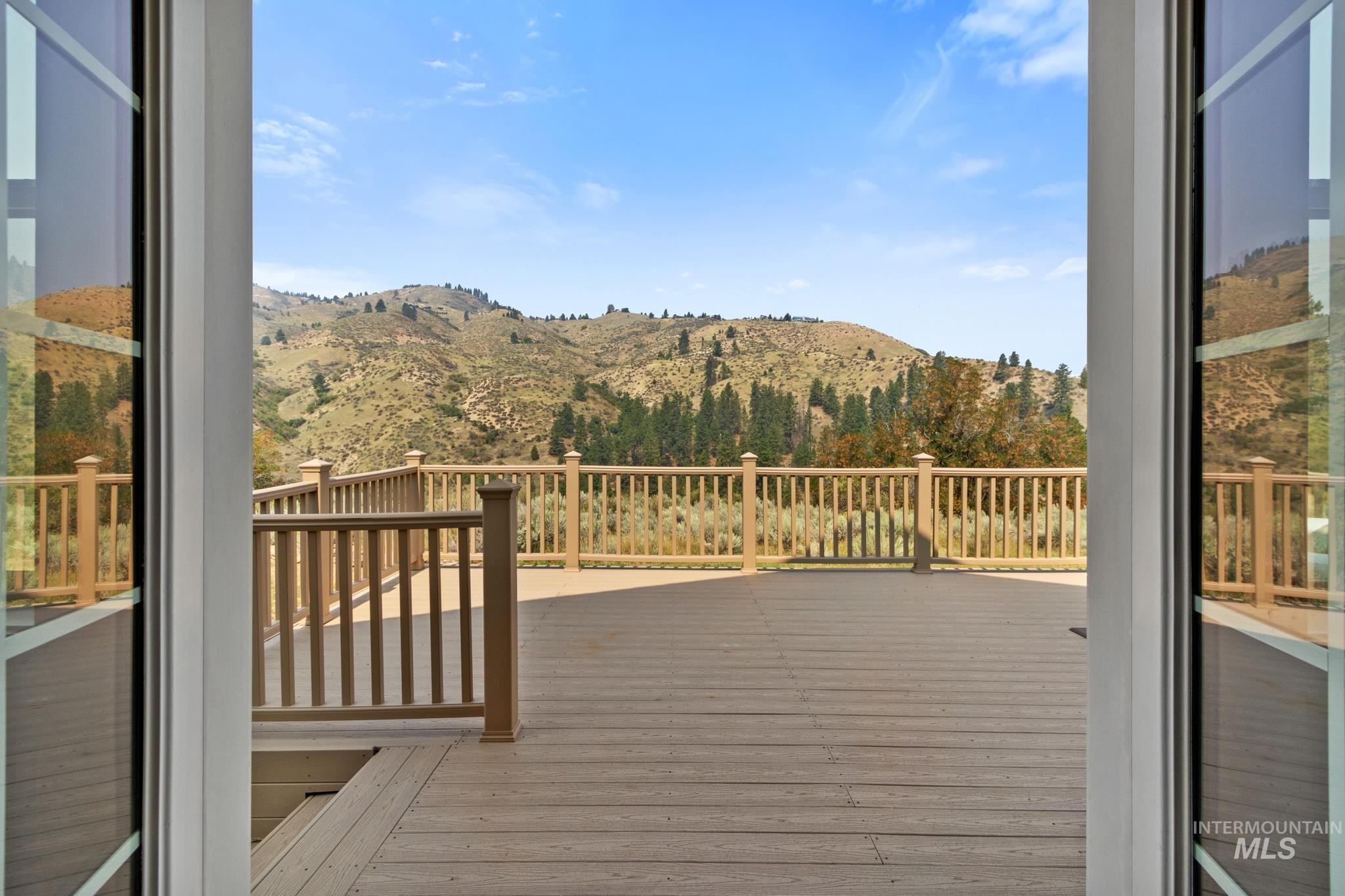 9 Mount Heinen Drive, Boise, Idaho 83716, 3 Bedrooms, 2.5 Bathrooms, Residential For Sale, Price $989,000, 98961131