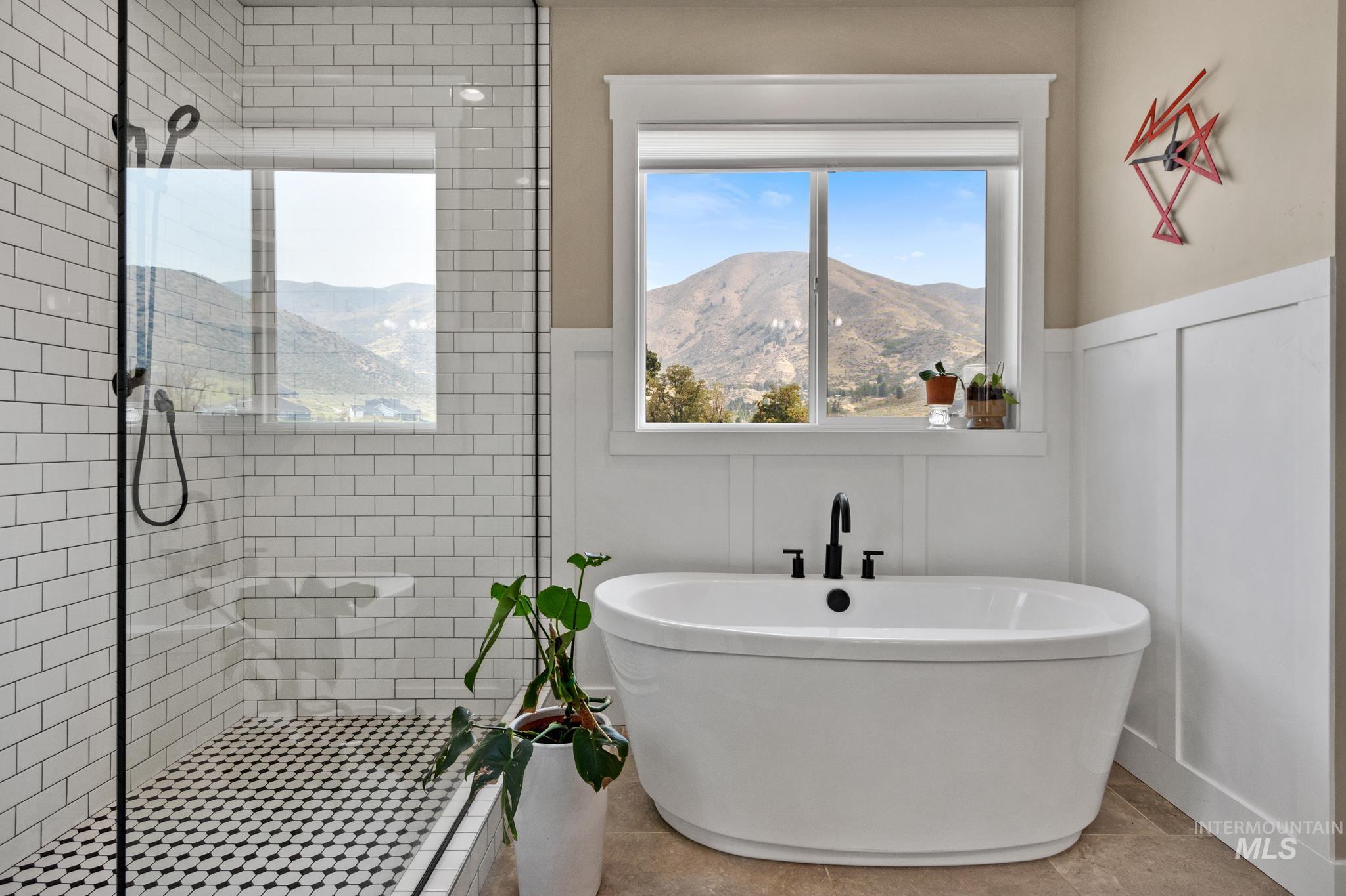 9 Mount Heinen Drive, Boise, Idaho 83716, 3 Bedrooms, 2.5 Bathrooms, Residential For Sale, Price $989,000, 98961131