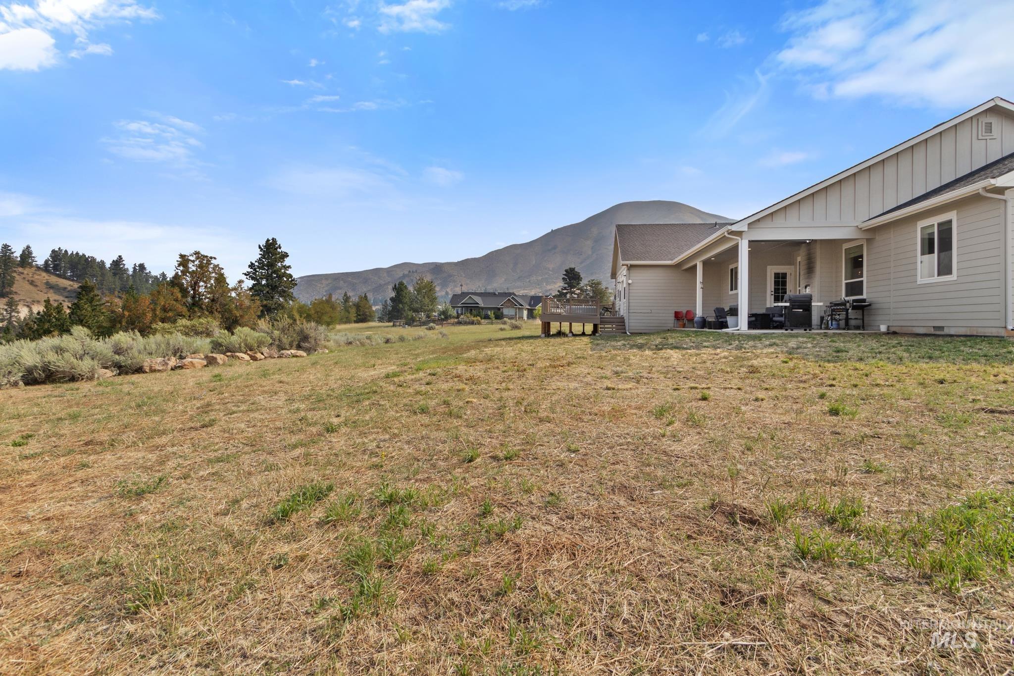 9 Mount Heinen Drive, Boise, Idaho 83716, 3 Bedrooms, 2.5 Bathrooms, Residential For Sale, Price $989,000, 98961131
