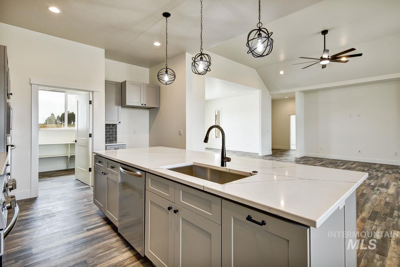 25889 Clydesdale Lane, Parma, Idaho 83660-0000, 4 Bedrooms, 3.5 Bathrooms, Residential For Sale, Price $1,267,200, 98961134