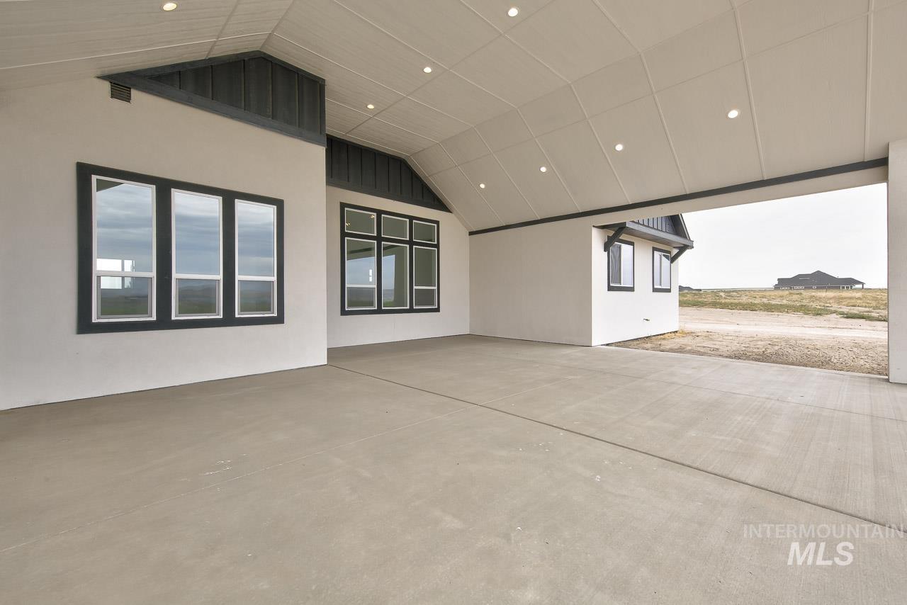 25889 Clydesdale Lane, Parma, Idaho 83660-0000, 4 Bedrooms, 3.5 Bathrooms, Residential For Sale, Price $1,267,200, 98961134