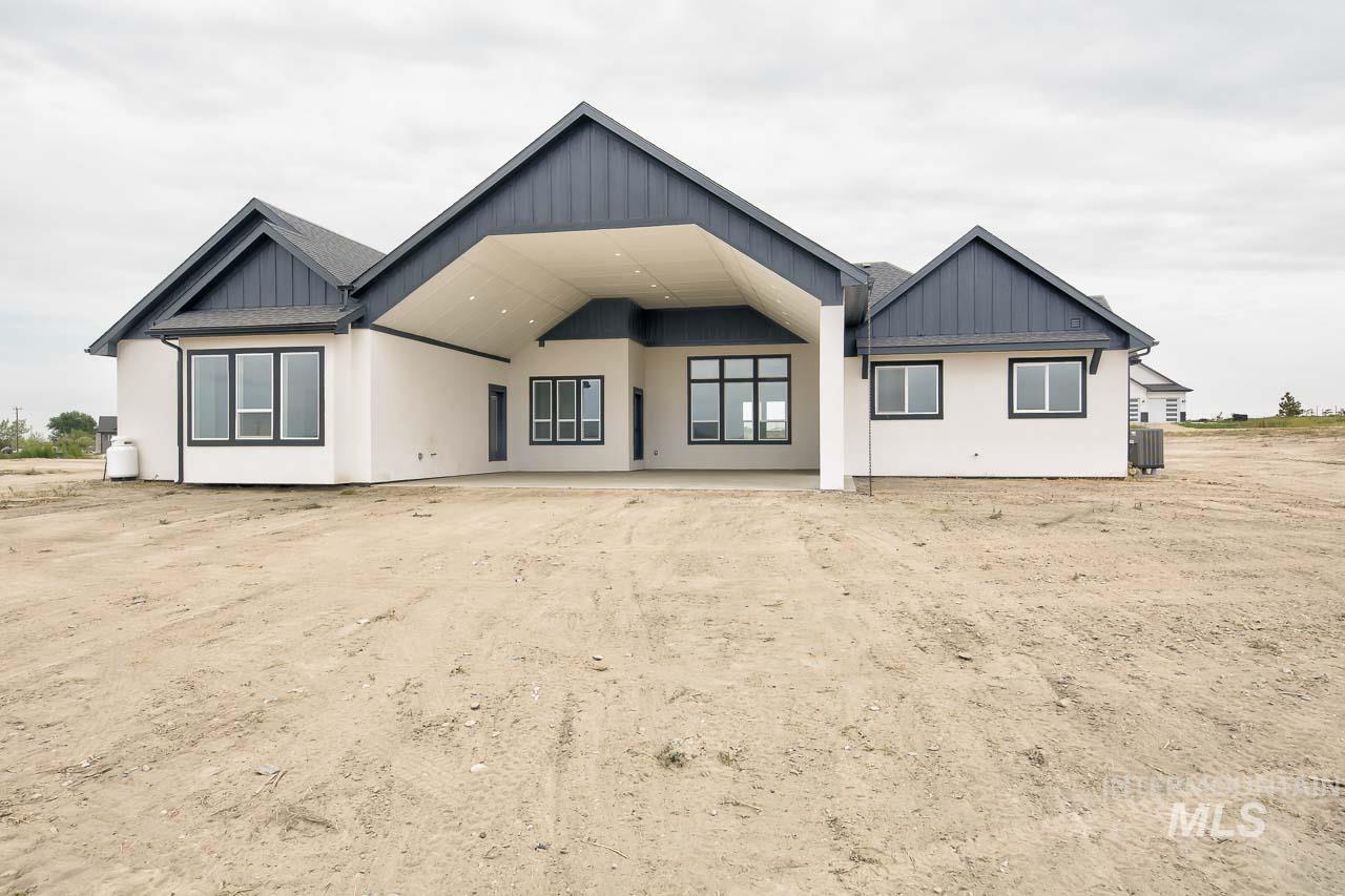 25889 Clydesdale Lane, Parma, Idaho 83660-0000, 4 Bedrooms, 3.5 Bathrooms, Residential For Sale, Price $1,267,200, 98961134