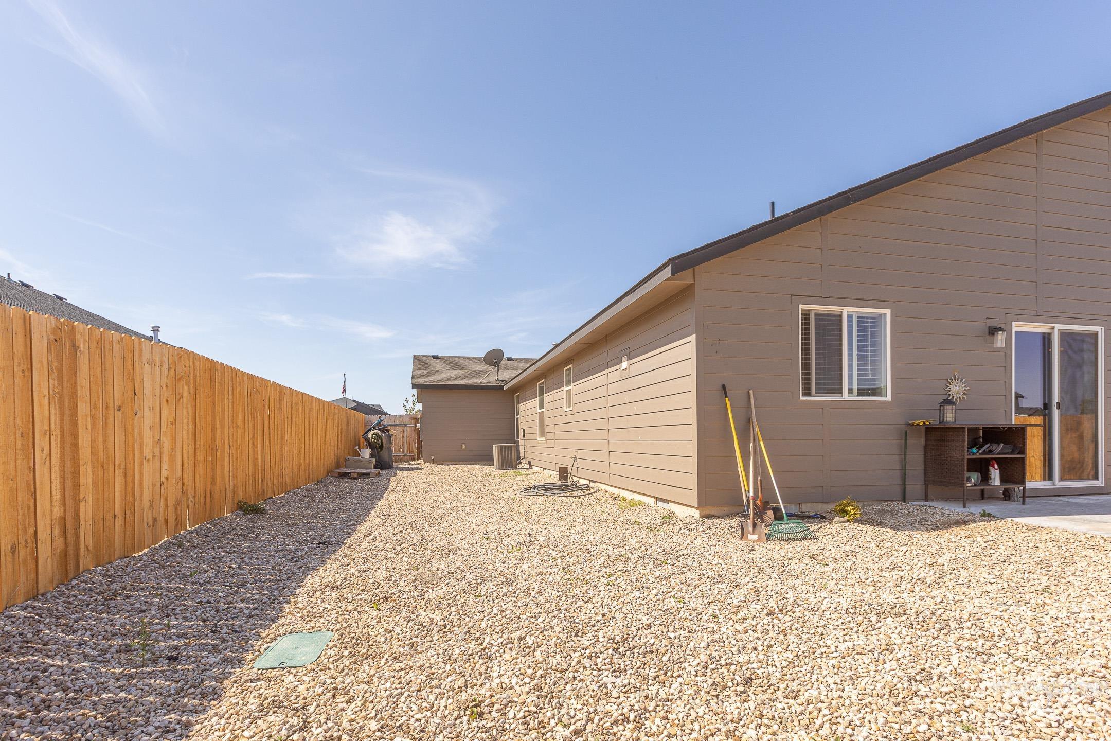 13546 Nisene, Caldwell, Idaho 83607, 4 Bedrooms, 2 Bathrooms, Residential For Sale, Price $408,900, 98961145