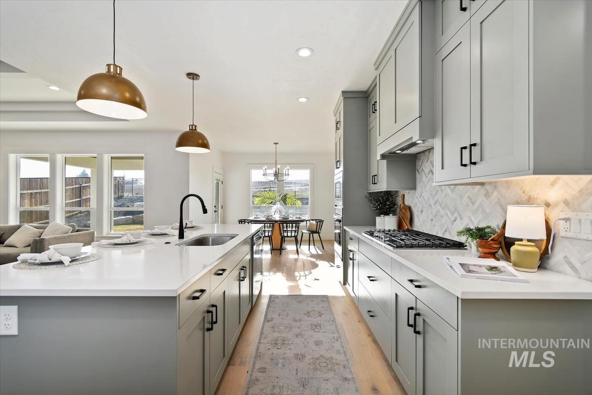 2084 N Hurtsville Ave., Kuna, Idaho 83634, 3 Bedrooms, 3 Bathrooms, Residential For Sale, Price $819,880, 98961152
