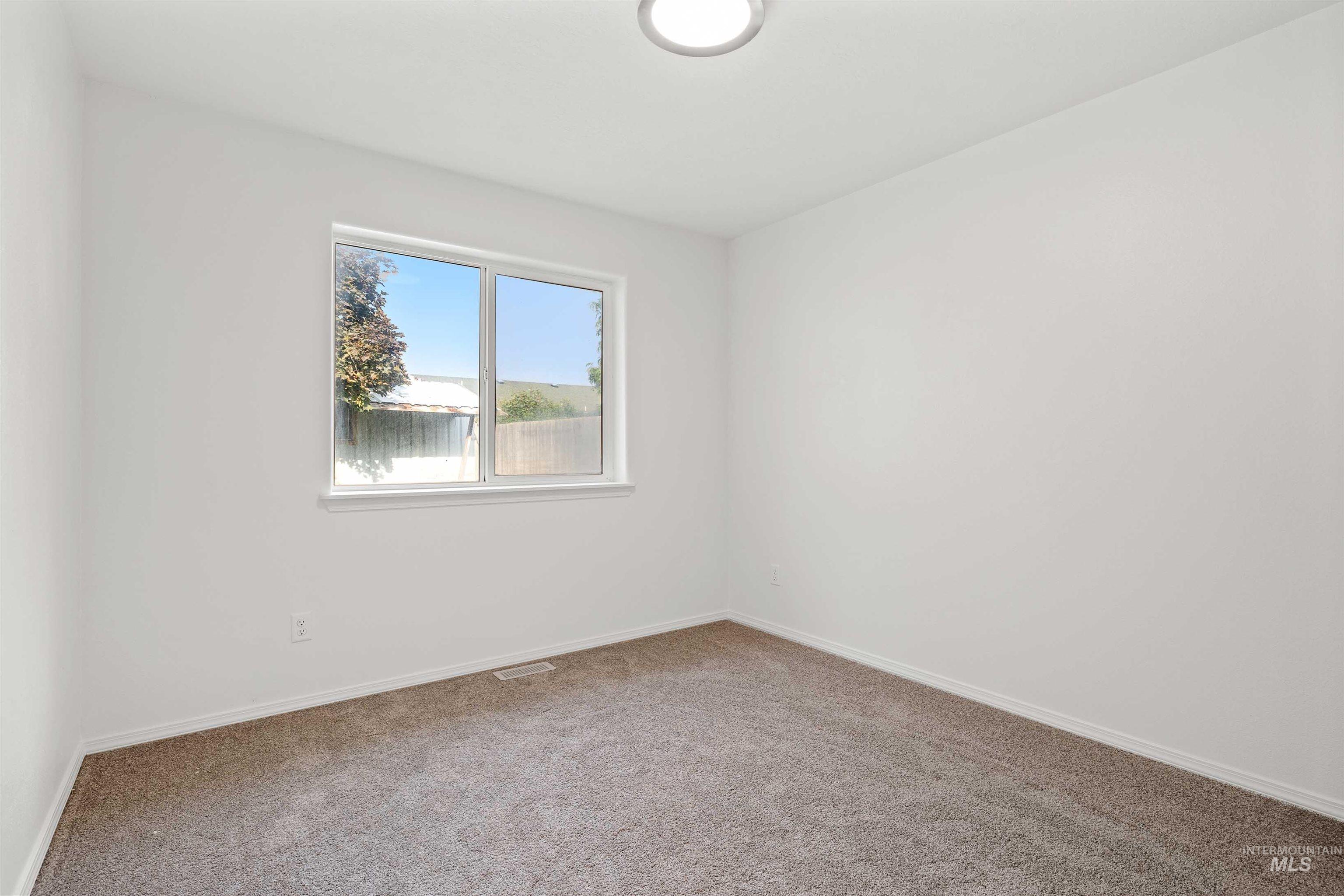1428 Saddler St, Twin Falls, Idaho 83301-2007, 3 Bedrooms, 2 Bathrooms, Residential For Sale, Price $345,000, 98961162