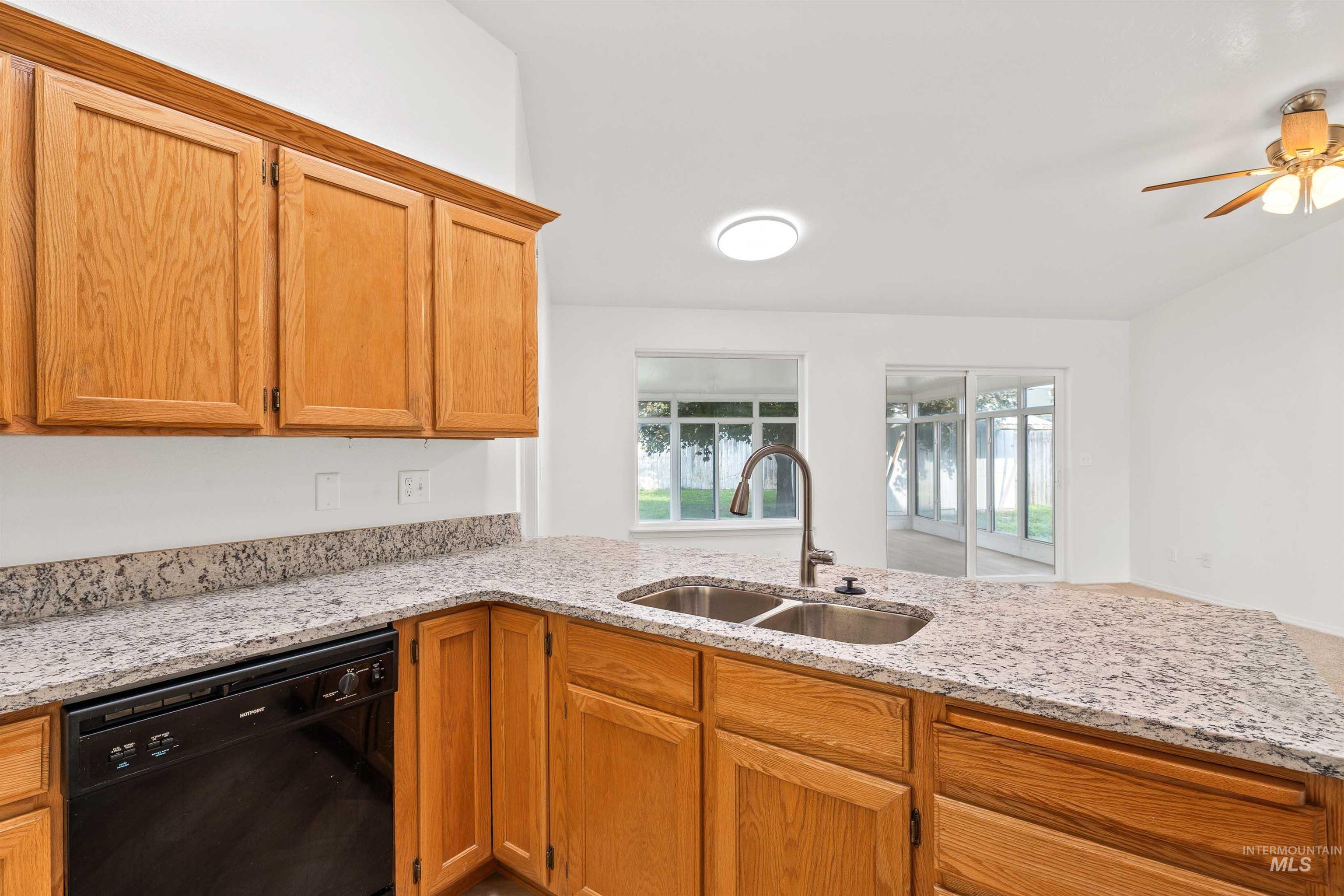 1428 Saddler St, Twin Falls, Idaho 83301-2007, 3 Bedrooms, 2 Bathrooms, Residential For Sale, Price $345,000, 98961162