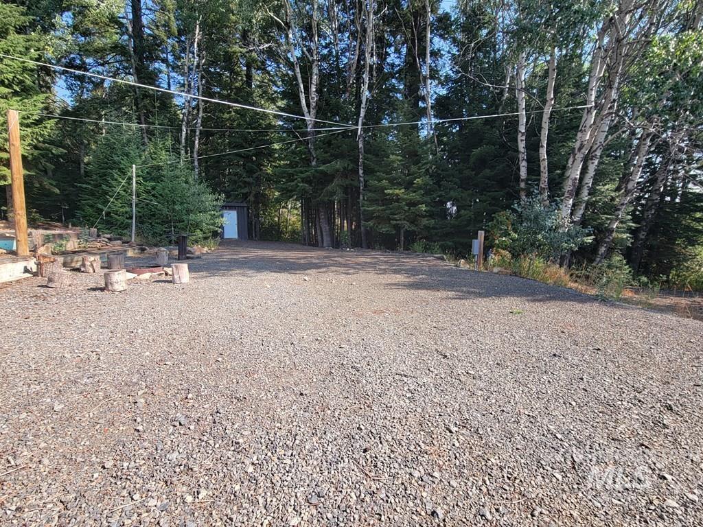 View of yard with an outbuilding