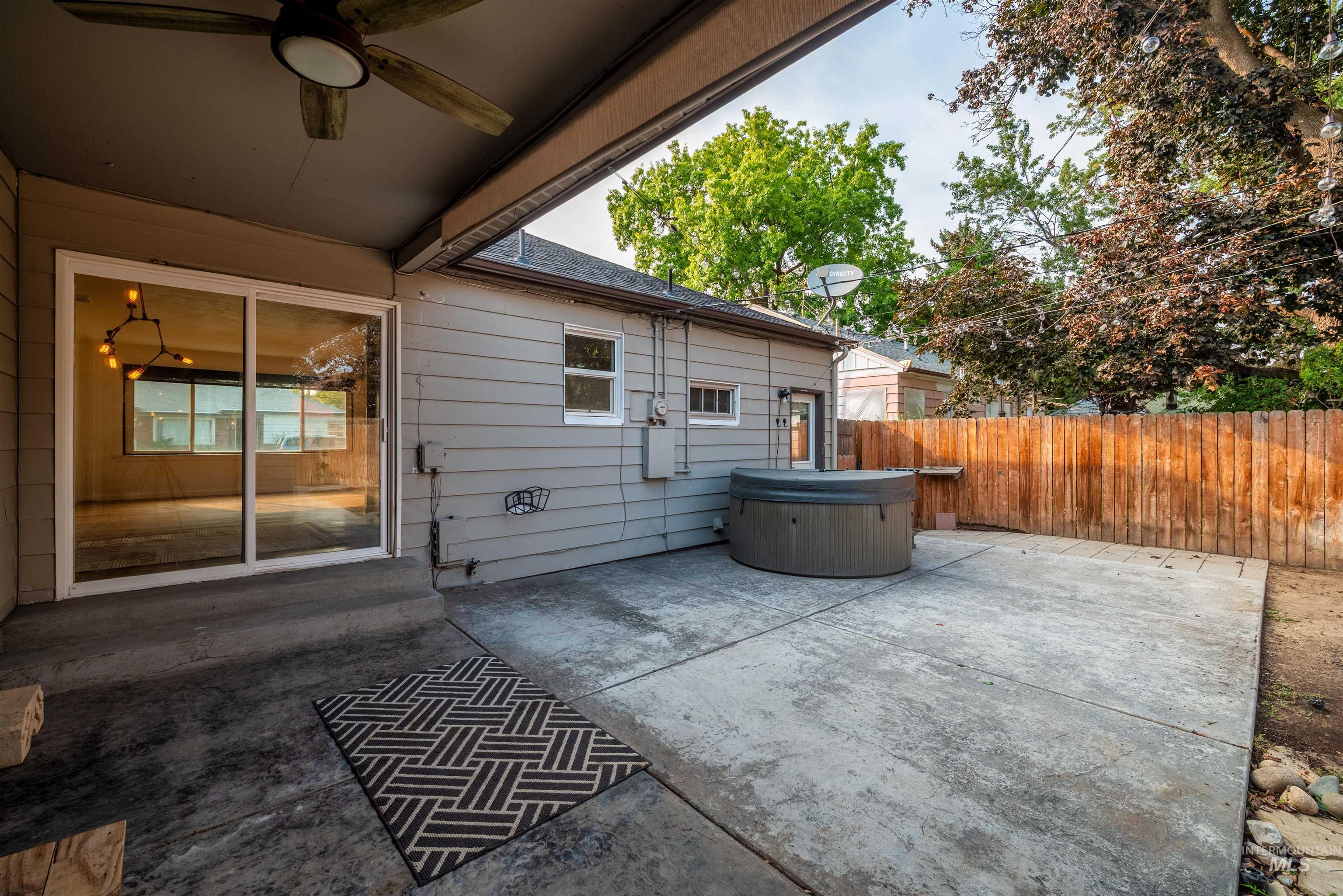 618 S Pearl St, Boise, Idaho 83705, 3 Bedrooms, 2 Bathrooms, Residential For Sale, Price $444,900, 98961176