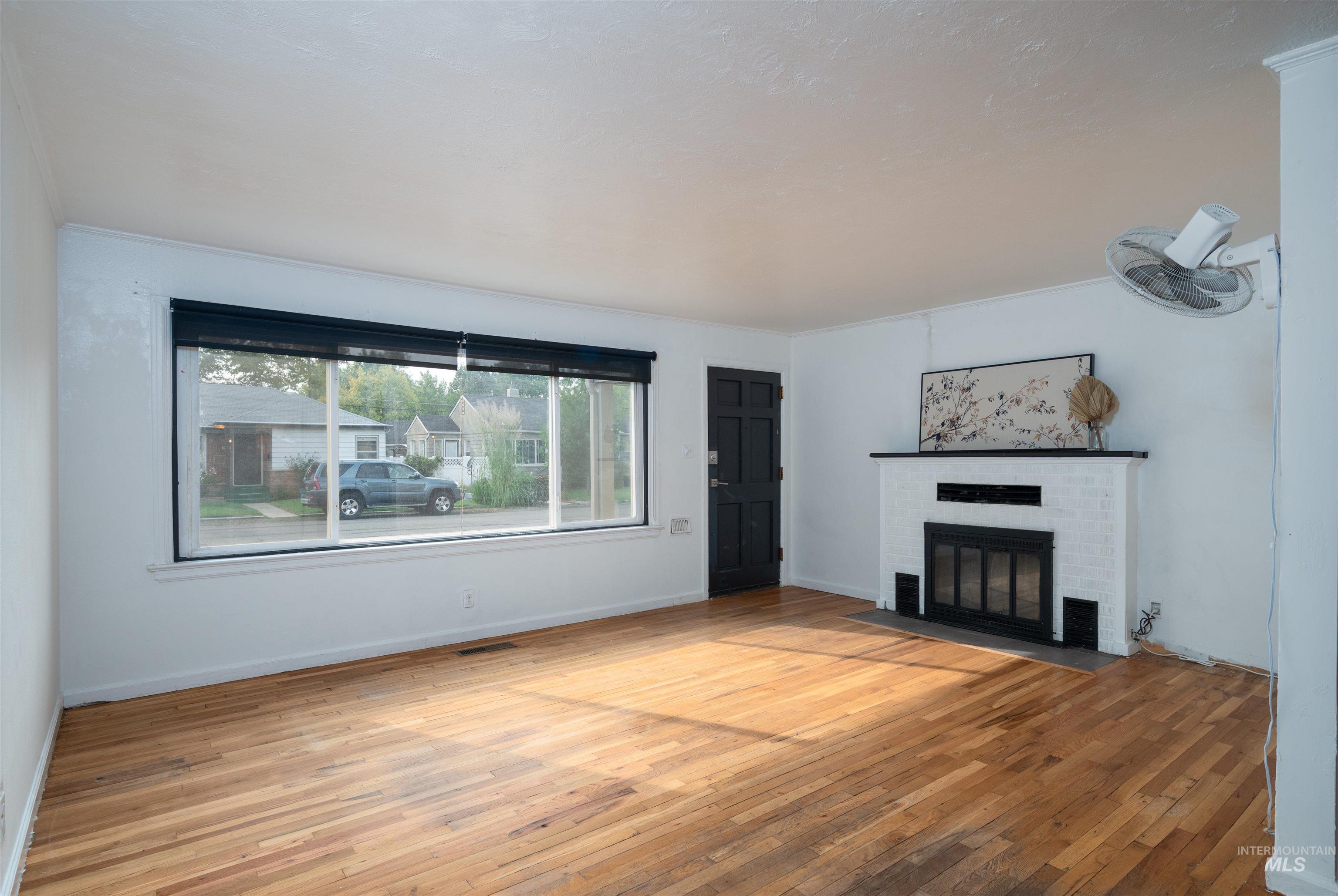 618 S Pearl St, Boise, Idaho 83705, 3 Bedrooms, 2 Bathrooms, Residential For Sale, Price $444,900, 98961176