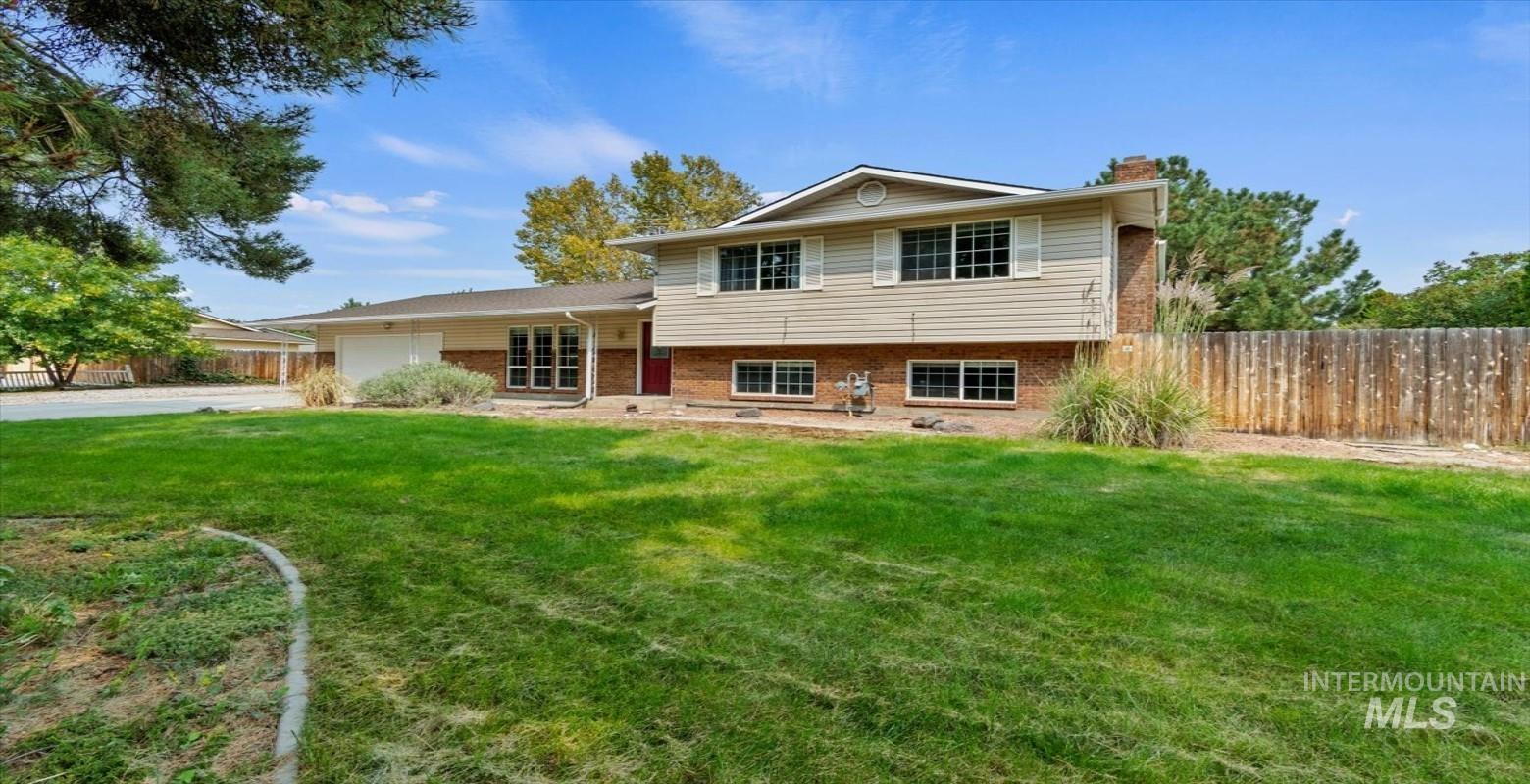 7412 S Glenridge View Drive, Boise, Idaho 83709, 4 Bedrooms, 3 Bathrooms, Residential For Sale, Price $549,900, 98961177