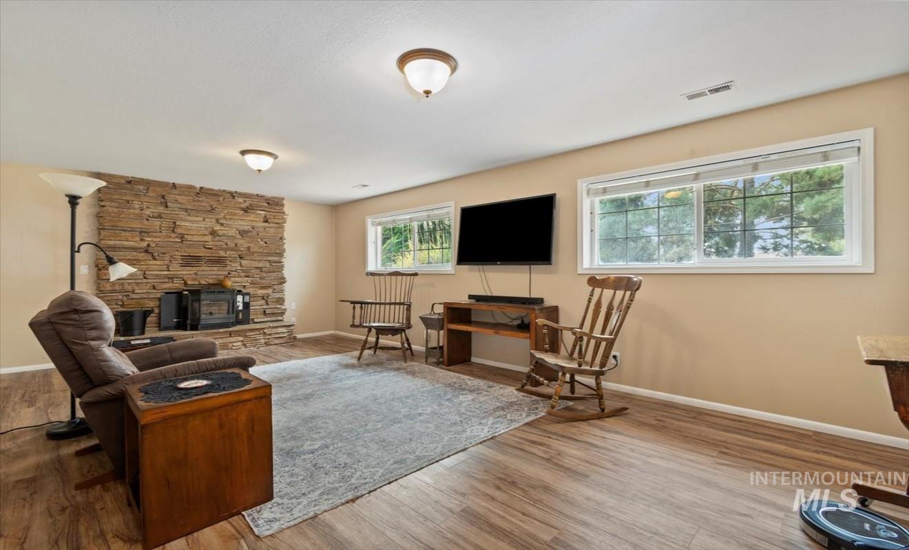 7412 S Glenridge View Drive, Boise, Idaho 83709, 4 Bedrooms, 3 Bathrooms, Residential For Sale, Price $549,900, 98961177