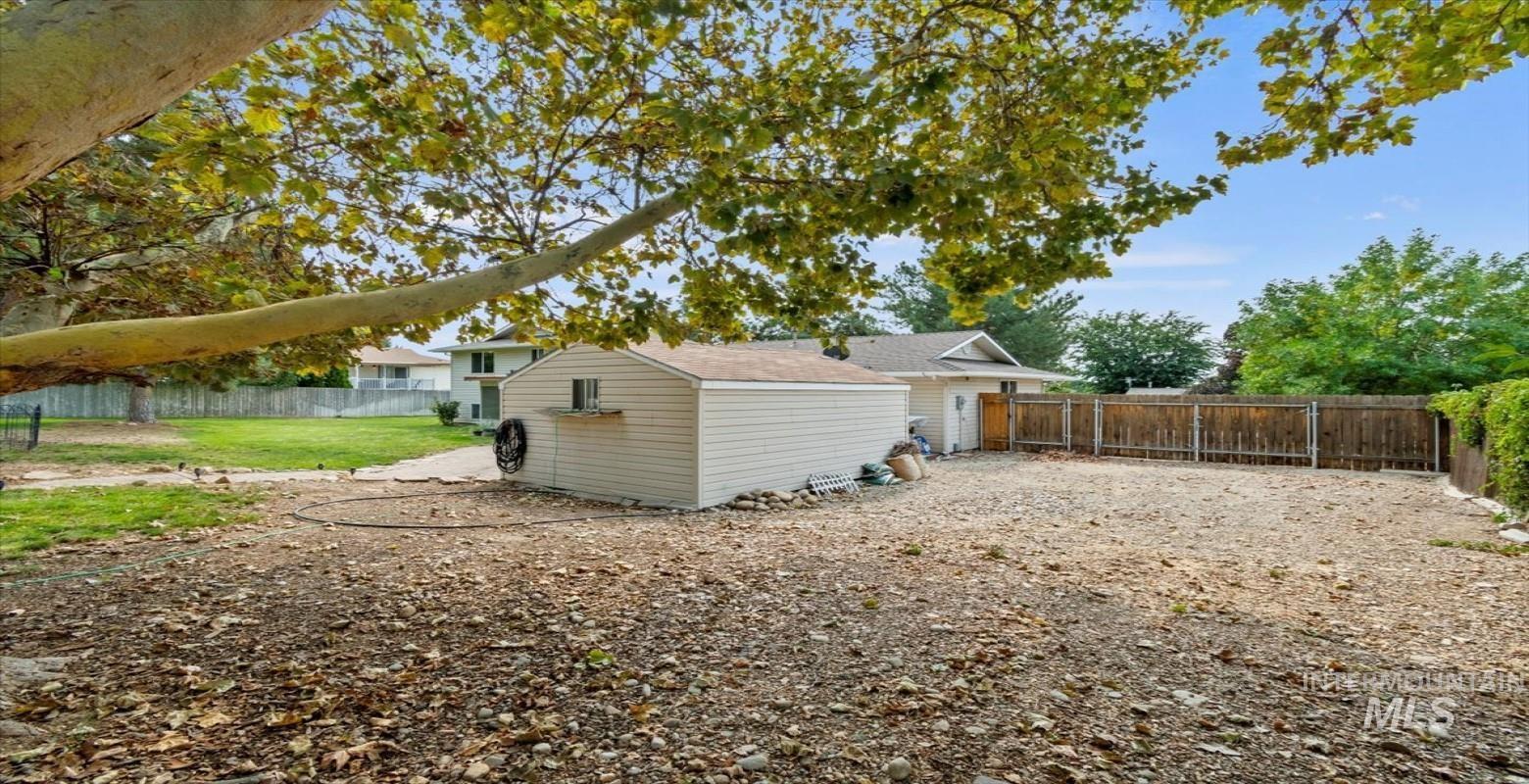 7412 S Glenridge View Drive, Boise, Idaho 83709, 4 Bedrooms, 3 Bathrooms, Residential For Sale, Price $549,900, 98961177