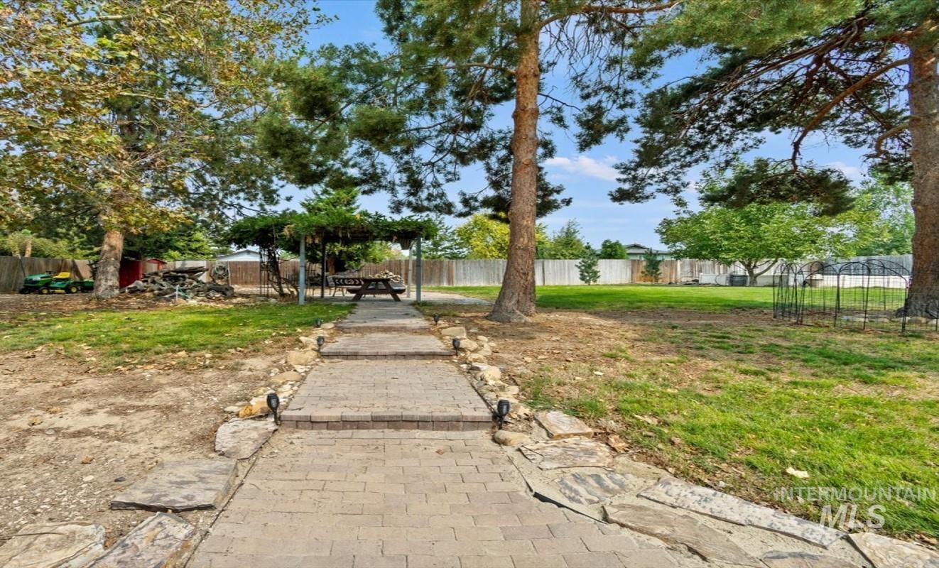 7412 S Glenridge View Drive, Boise, Idaho 83709, 4 Bedrooms, 3 Bathrooms, Residential For Sale, Price $549,900, 98961177