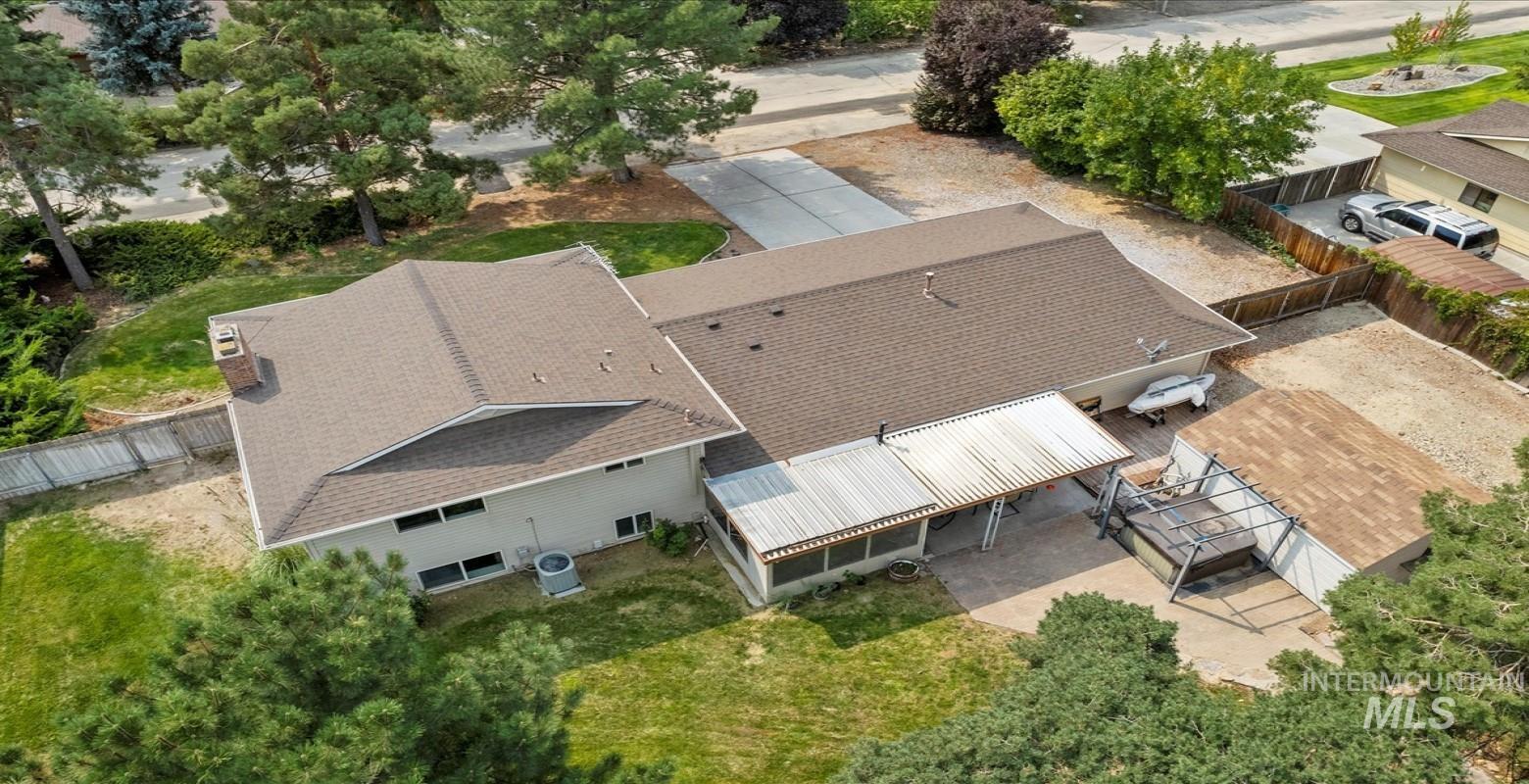 7412 S Glenridge View Drive, Boise, Idaho 83709, 4 Bedrooms, 3 Bathrooms, Residential For Sale, Price $549,900, 98961177