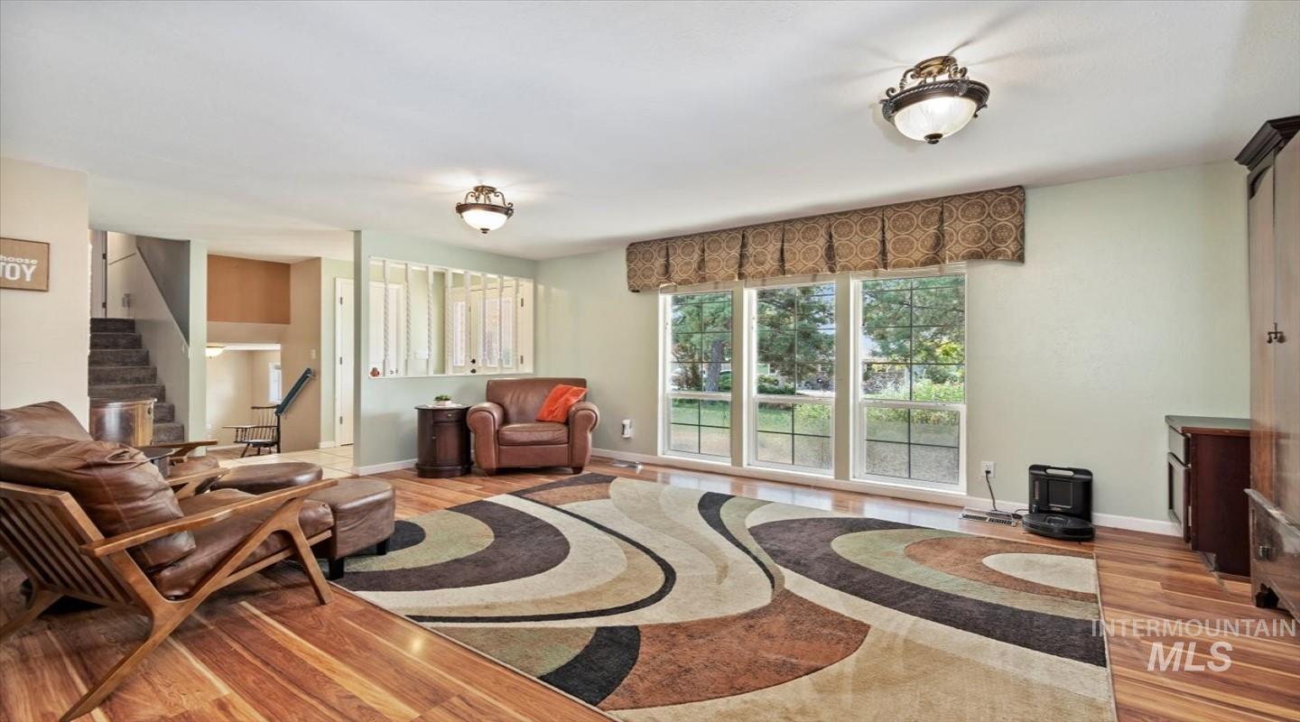 7412 S Glenridge View Drive, Boise, Idaho 83709, 4 Bedrooms, 3 Bathrooms, Residential For Sale, Price $549,900, 98961177