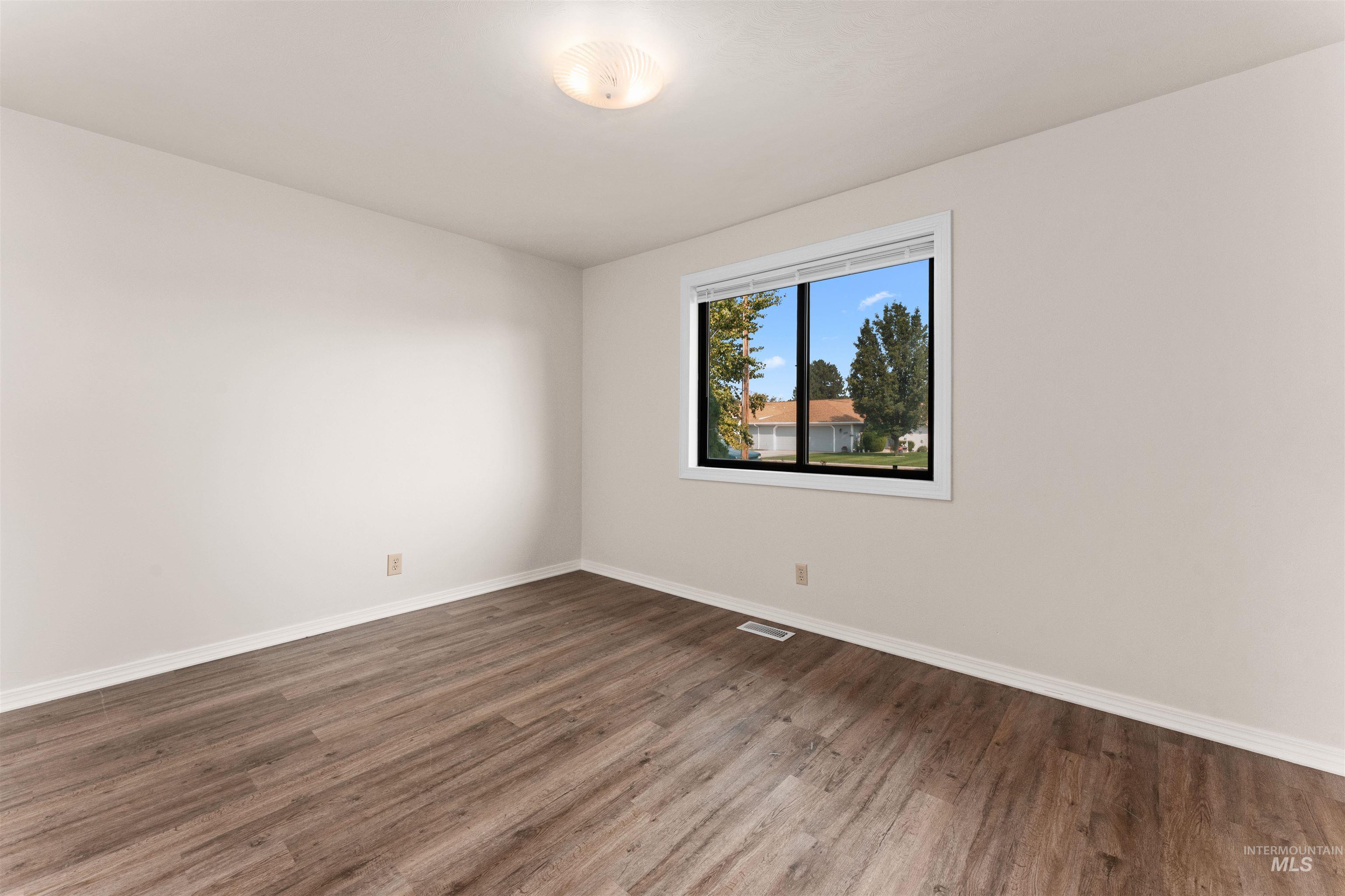 701 W Bridger, Nampa, Idaho 83651, 3 Bedrooms, 2 Bathrooms, Residential For Sale, Price $364,900, 98961178