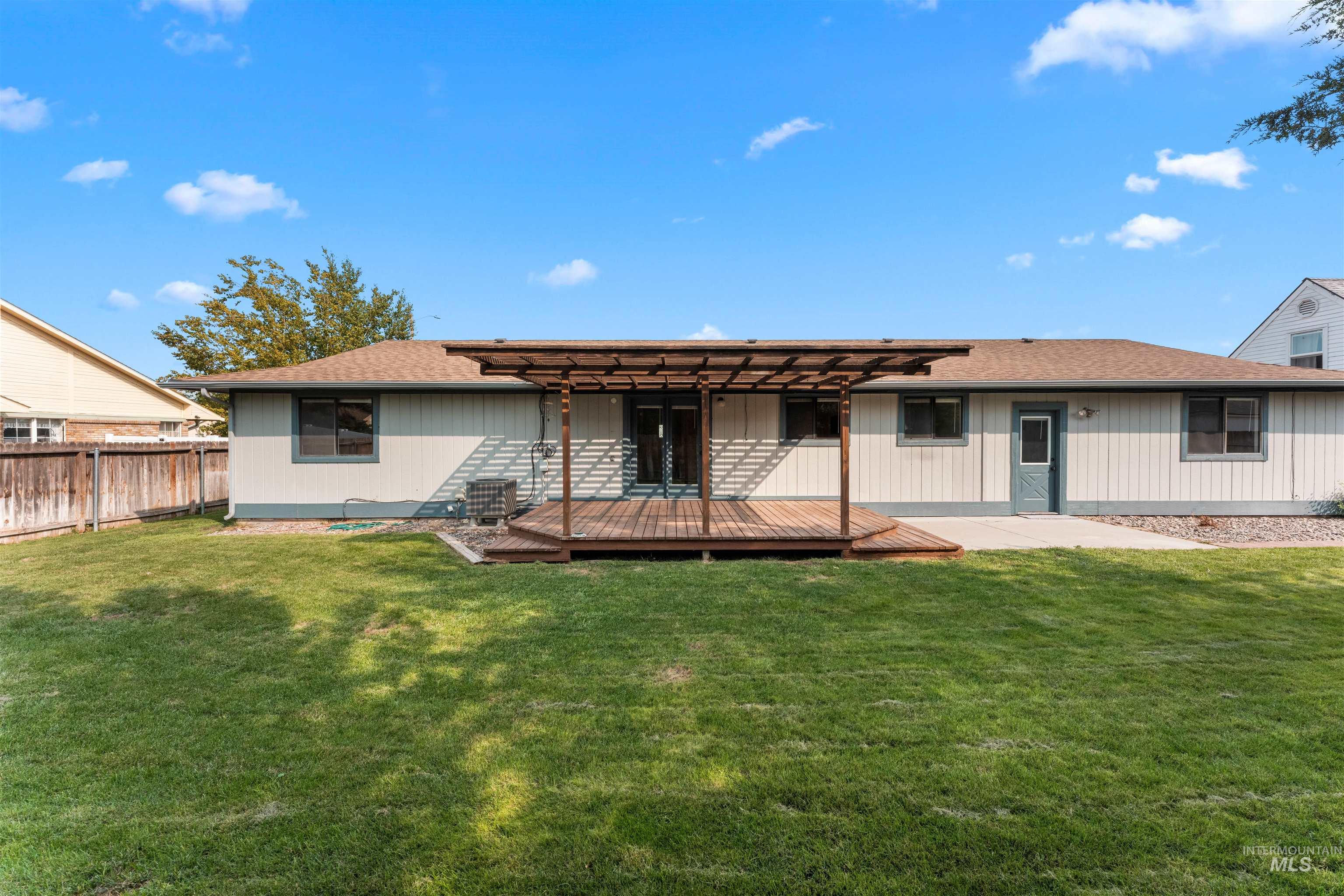 701 W Bridger, Nampa, Idaho 83651, 3 Bedrooms, 2 Bathrooms, Residential For Sale, Price $364,900, 98961178