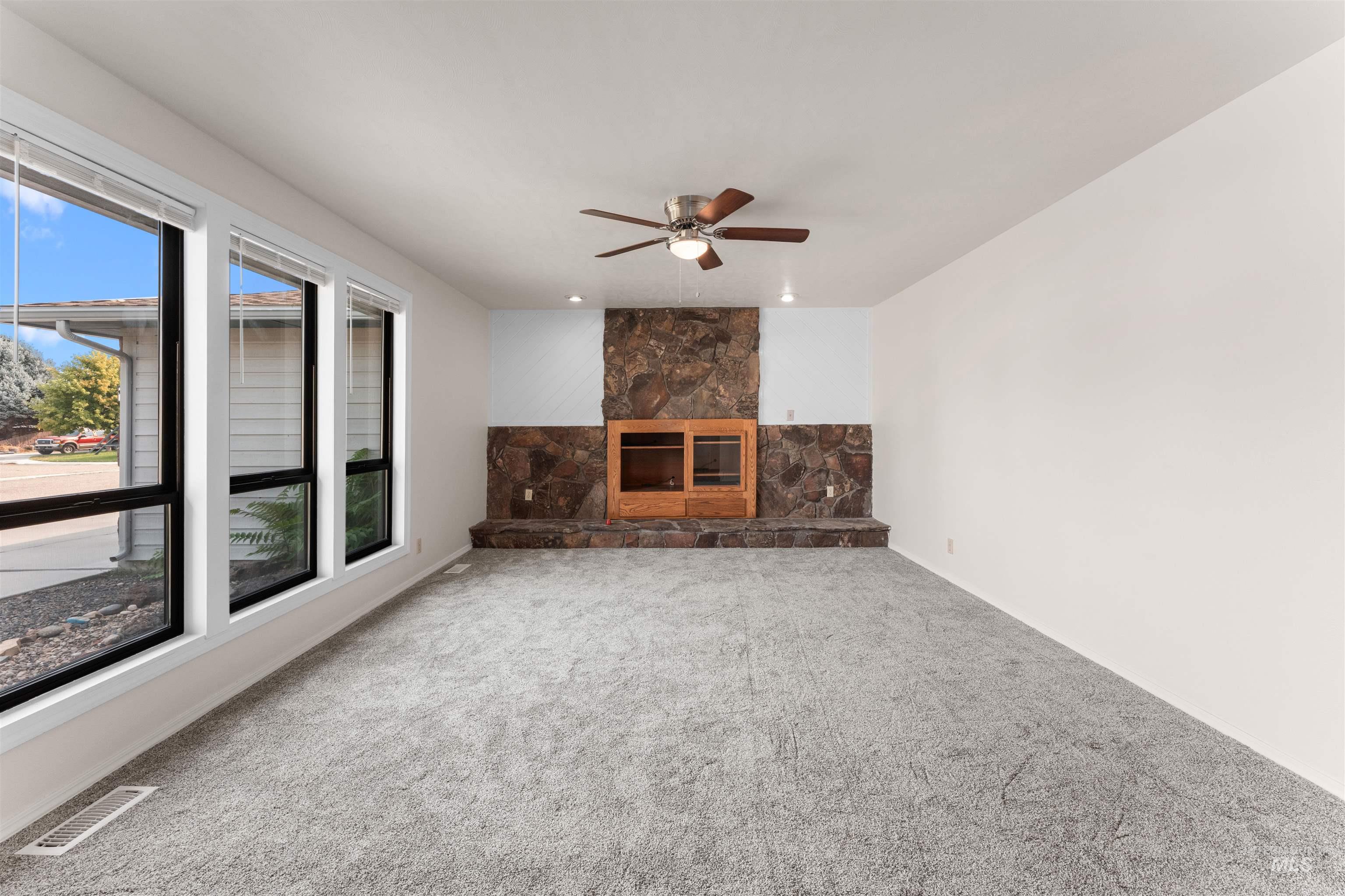 701 W Bridger, Nampa, Idaho 83651, 3 Bedrooms, 2 Bathrooms, Residential For Sale, Price $364,900, 98961178