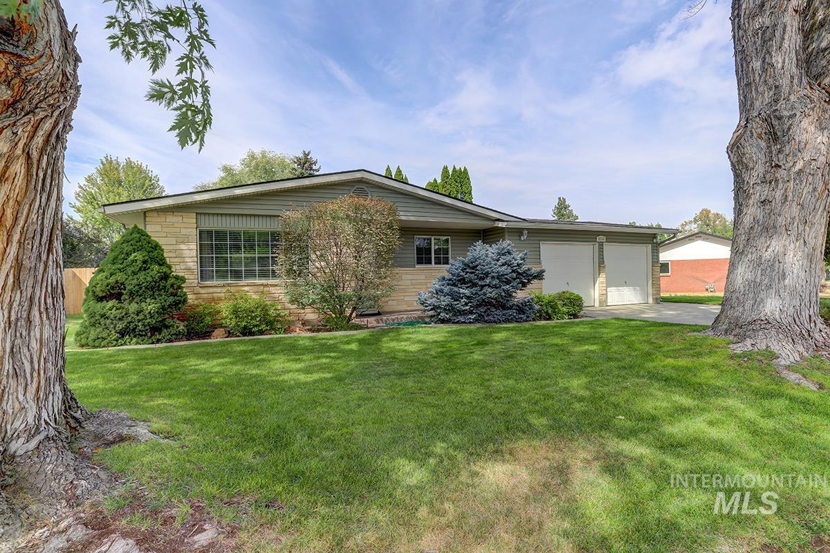 3731 N Buckingham Dr, Boise, Idaho 83704, 4 Bedrooms, 2 Bathrooms, Residential For Sale, Price $525,000, 98961208