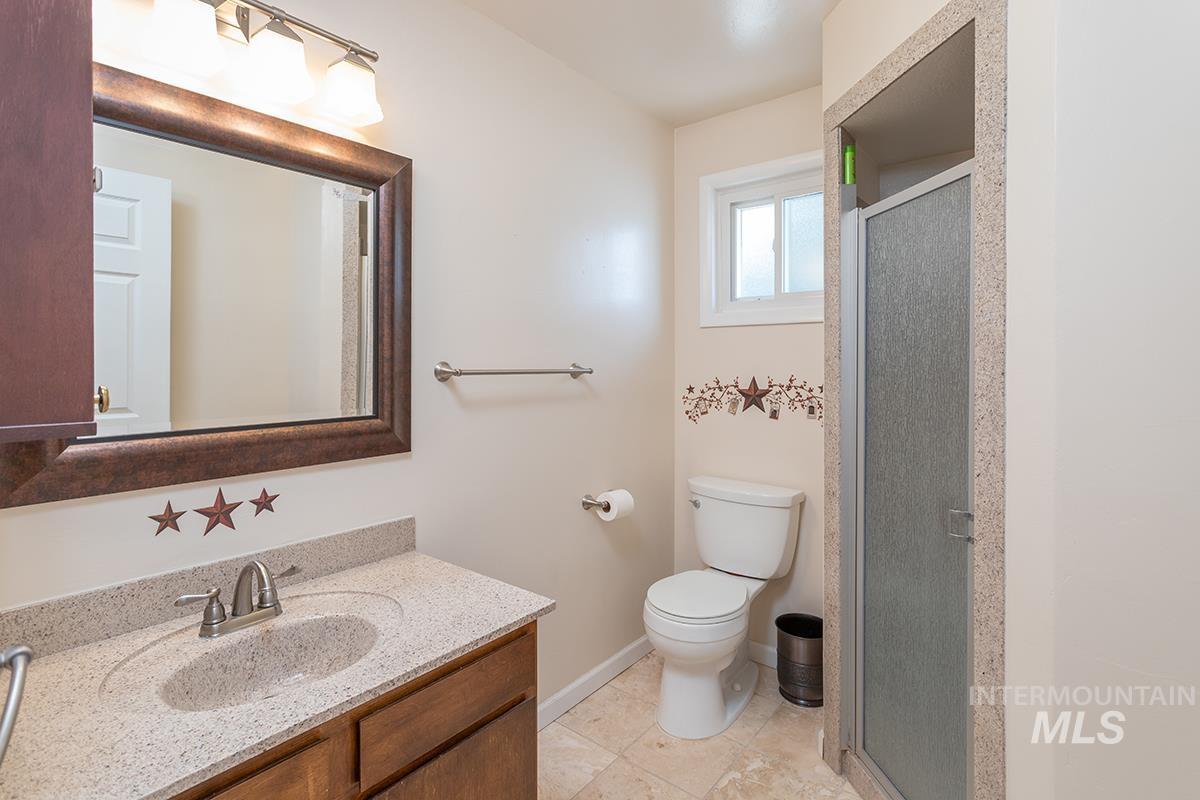 3731 N Buckingham Dr, Boise, Idaho 83704, 4 Bedrooms, 2 Bathrooms, Residential For Sale, Price $525,000, 98961208
