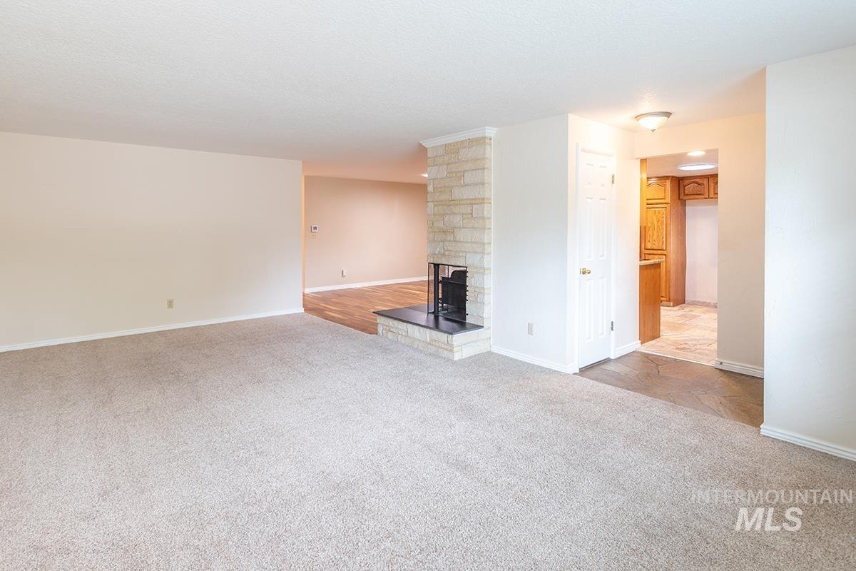 3731 N Buckingham Dr, Boise, Idaho 83704, 4 Bedrooms, 2 Bathrooms, Residential For Sale, Price $525,000, 98961208