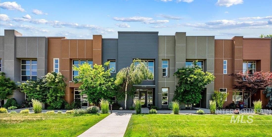 10259 W Carlton Bay Drive, Garden City, Idaho 83714, 4 Bedrooms, 3.5 Bathrooms, Residential For Sale, Price $599,000, 98961210