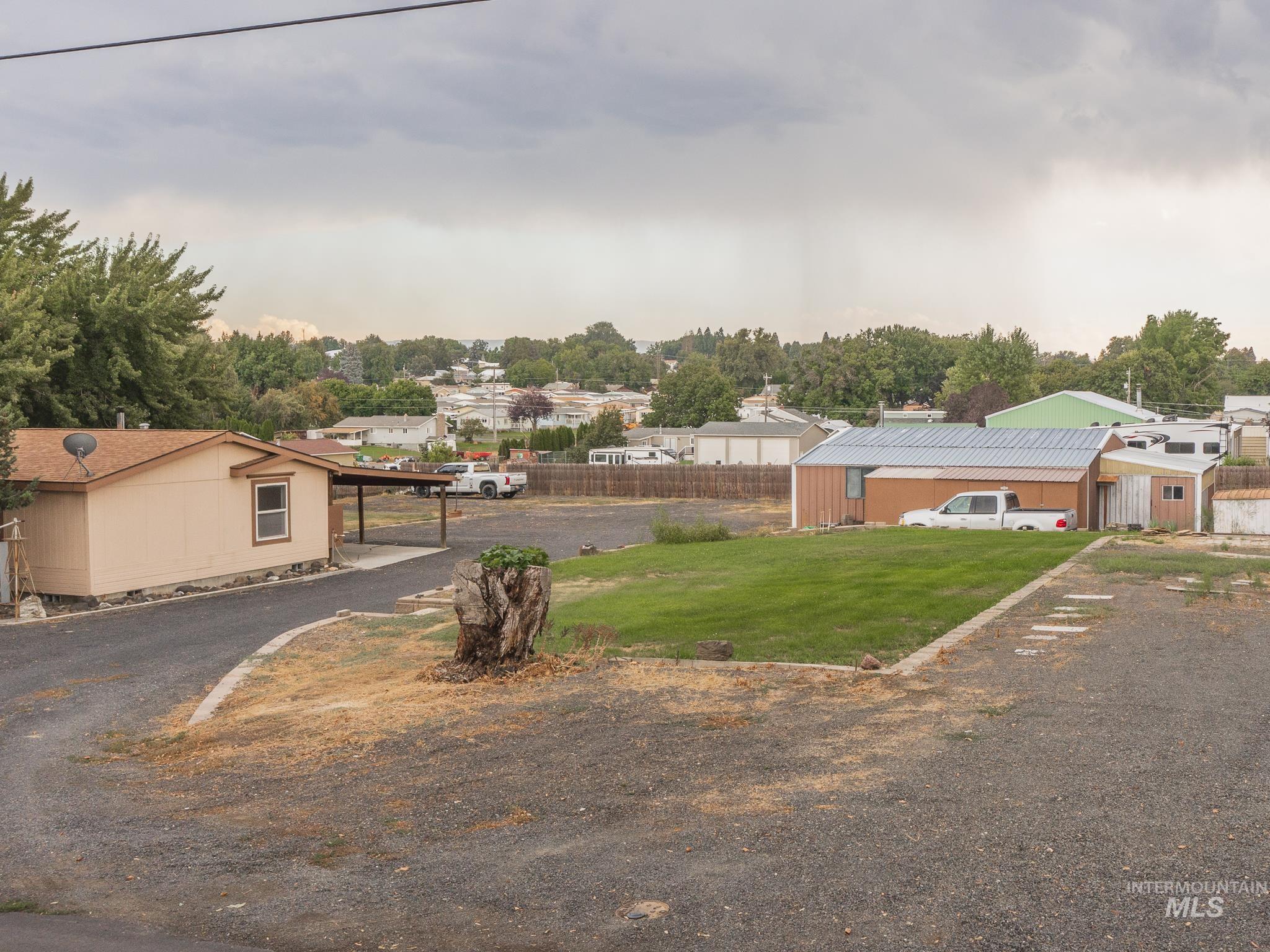 View of yard featuring a residential view