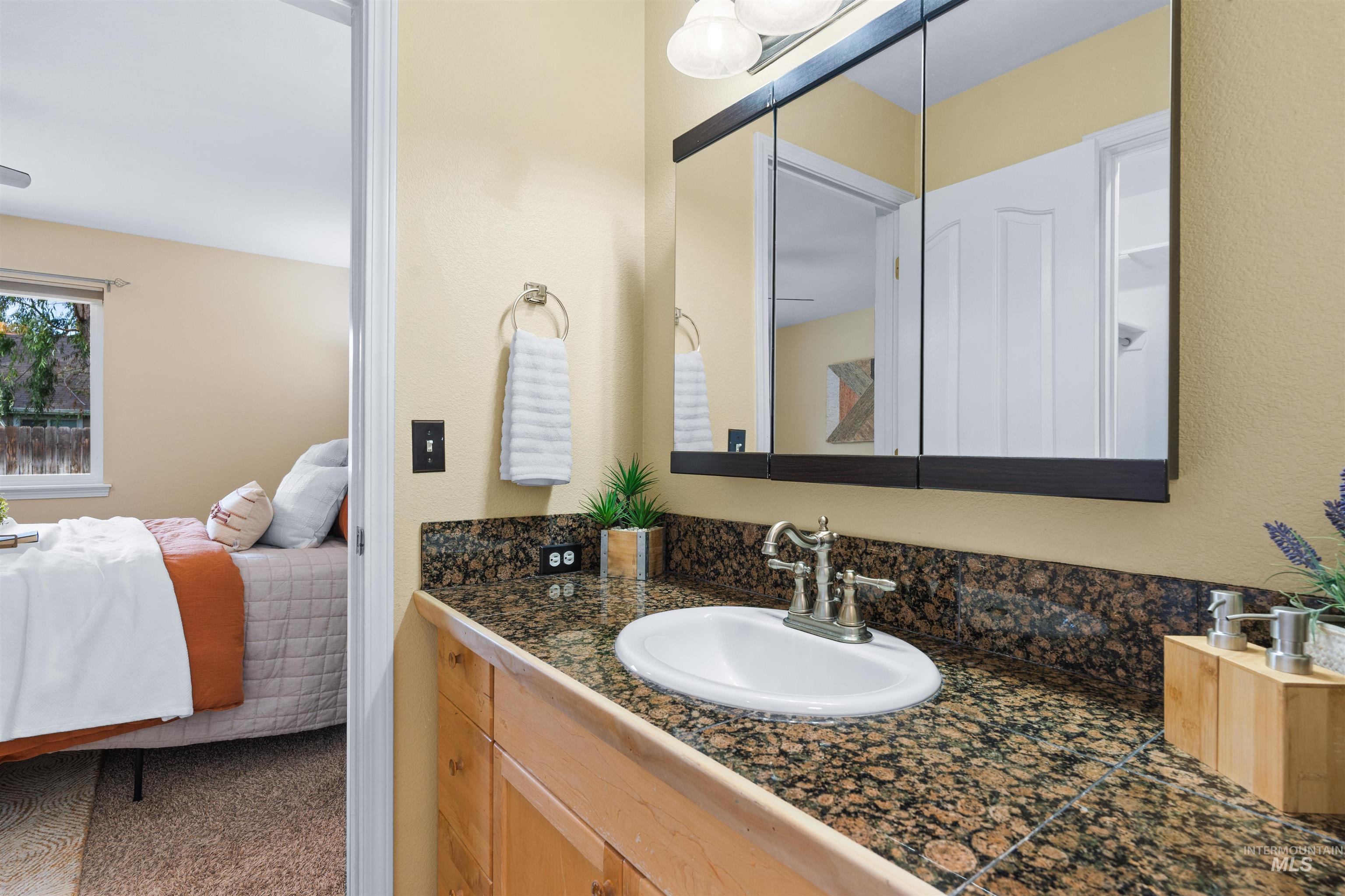 7709 N Matlock Ave, Boise, Idaho 83714, 3 Bedrooms, 2 Bathrooms, Residential For Sale, Price $449,000, 98961215