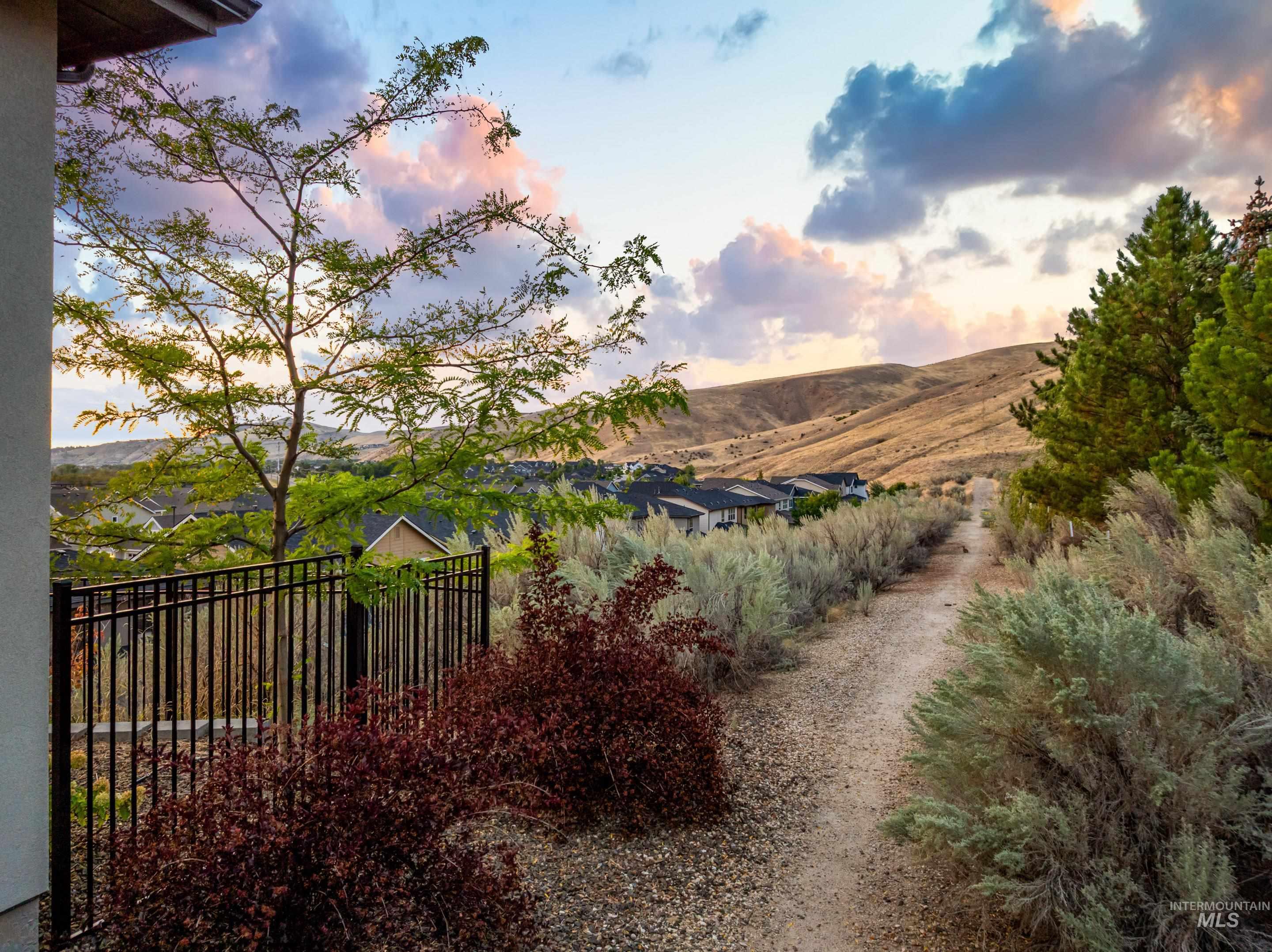 7168 E Highland Valley Road, Boise, Idaho 83716, 3 Bedrooms, 2.5 Bathrooms, Residential For Sale, Price $899,900, 98961216