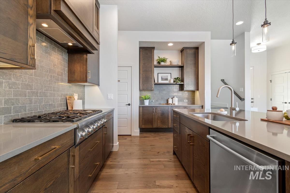 7168 E Highland Valley Road, Boise, Idaho 83716, 3 Bedrooms, 2.5 Bathrooms, Residential For Sale, Price $899,900, 98961216