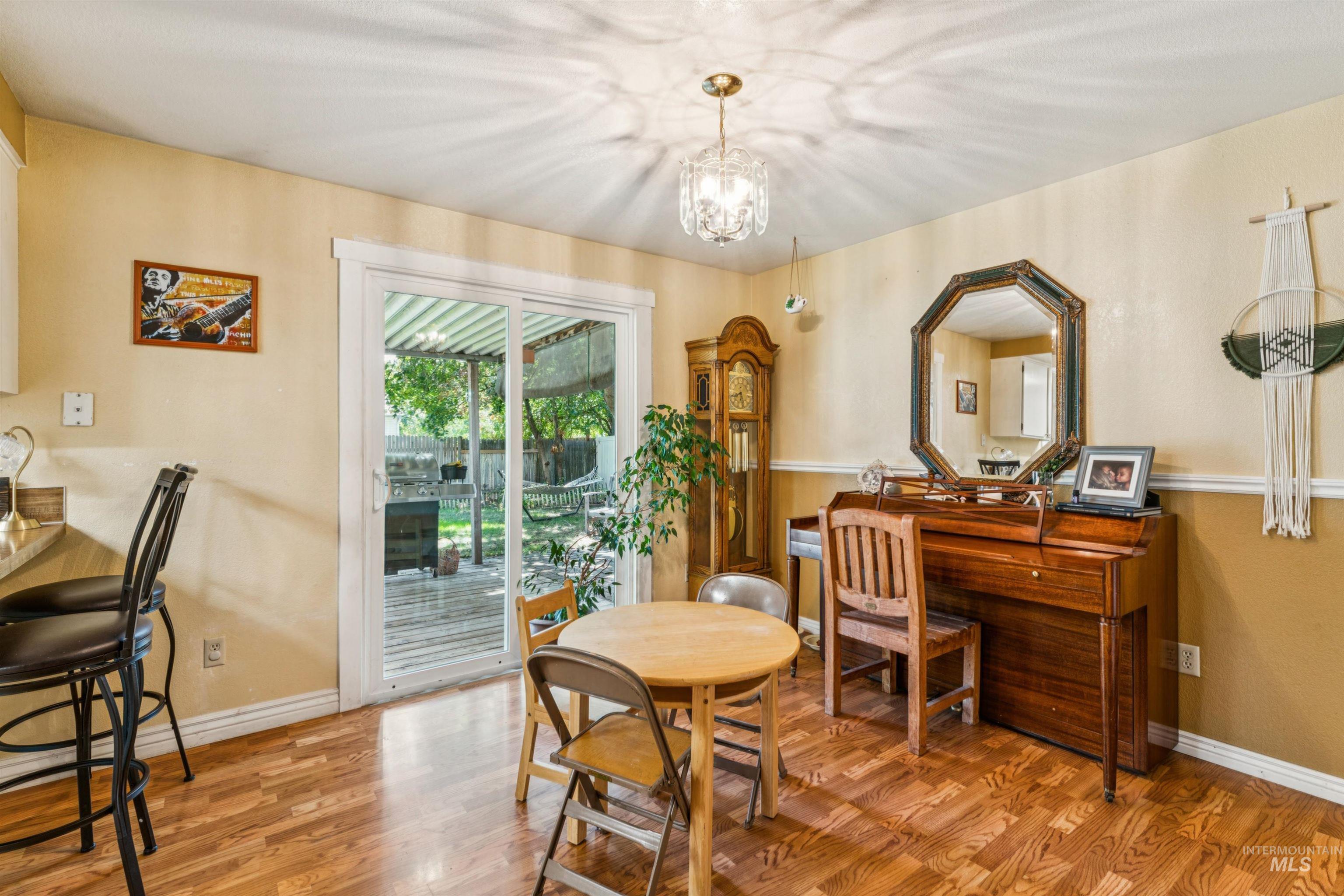 10319 W Ardyce Street, Boise, Idaho 83704, 3 Bedrooms, 2 Bathrooms, Residential For Sale, Price $425,000, 98961236