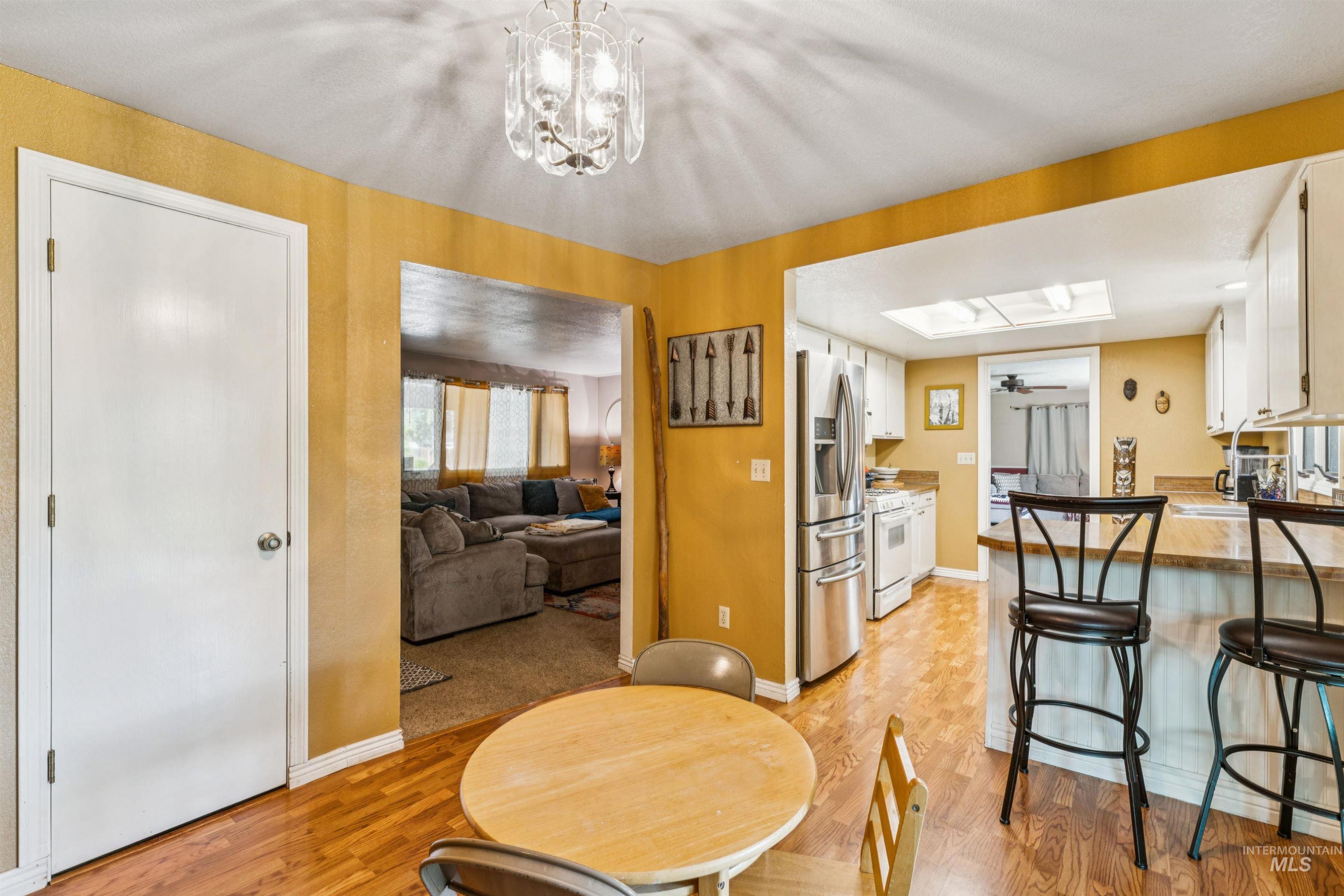 10319 W Ardyce Street, Boise, Idaho 83704, 3 Bedrooms, 2 Bathrooms, Residential For Sale, Price $425,000, 98961236