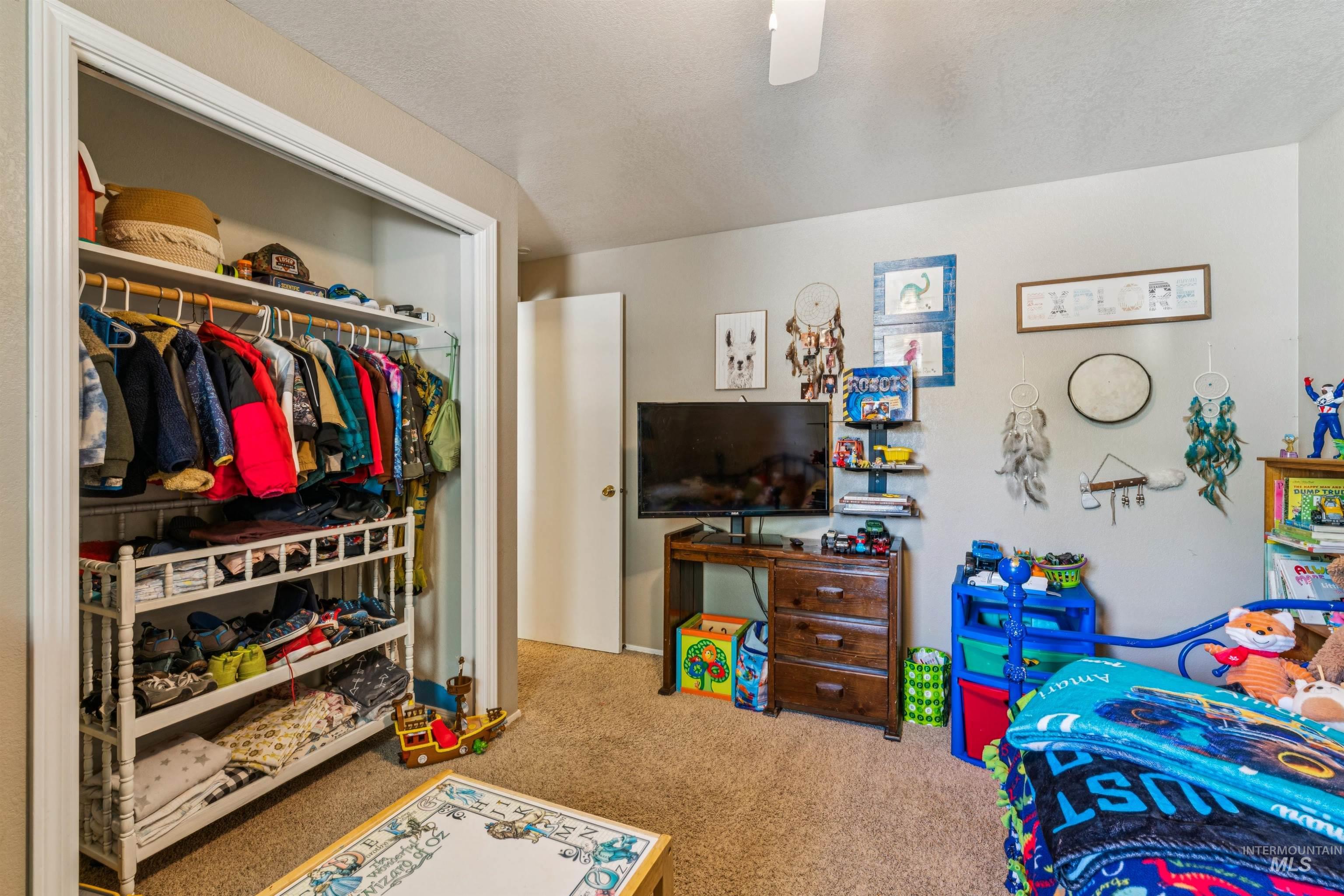 10319 W Ardyce Street, Boise, Idaho 83704, 3 Bedrooms, 2 Bathrooms, Residential For Sale, Price $425,000, 98961236