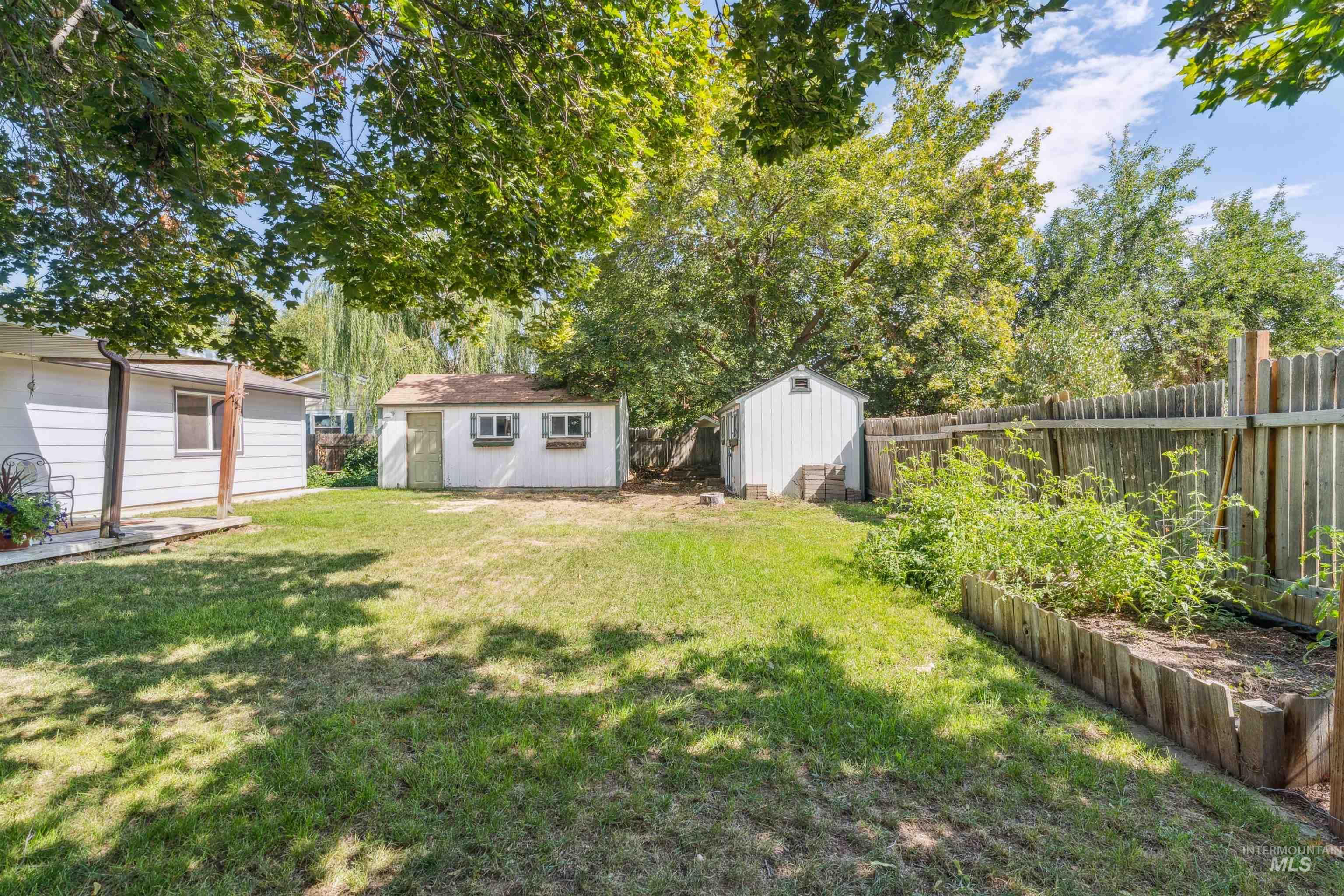 10319 W Ardyce Street, Boise, Idaho 83704, 3 Bedrooms, 2 Bathrooms, Residential For Sale, Price $425,000, 98961236