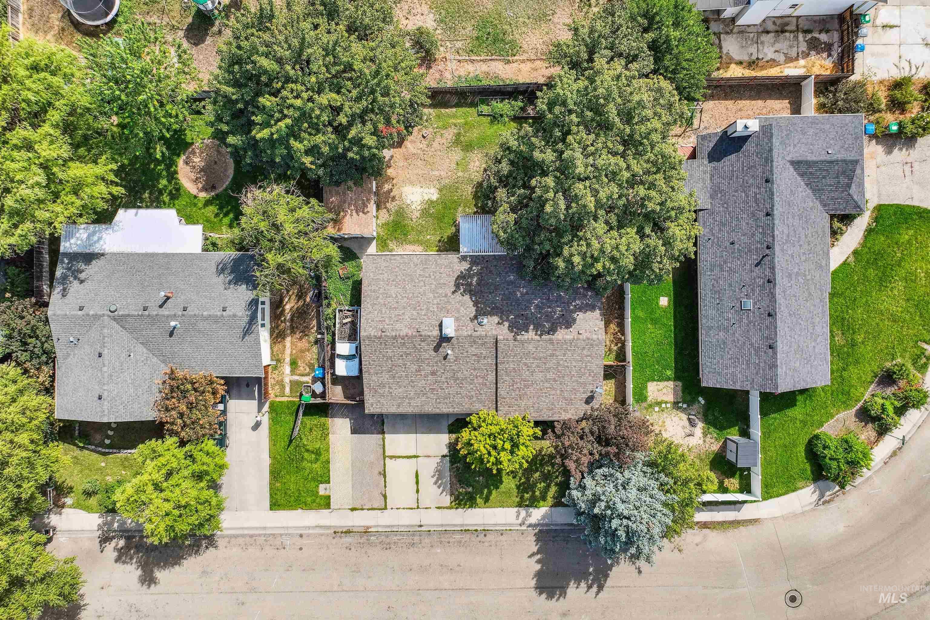 10319 W Ardyce Street, Boise, Idaho 83704, 3 Bedrooms, 2 Bathrooms, Residential For Sale, Price $425,000, 98961236